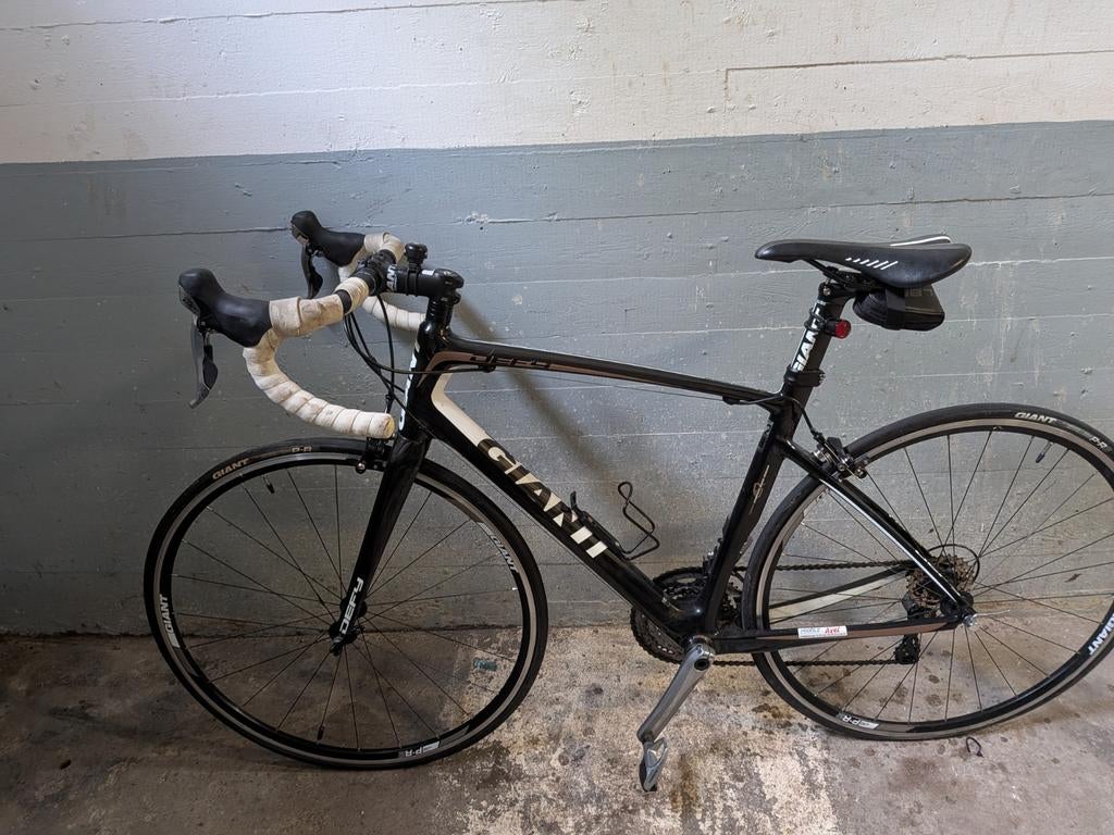 Giant Defy racefiets (M), carbon, Shimano 105, 3x10 SPD-SL, Fietsen en Brommers, Fietsen | Racefietsen, Ophalen, Gebruikt, Carbon