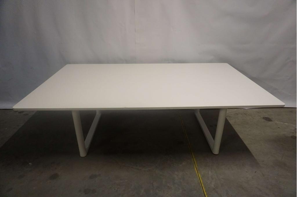 Grote vitra vergadertafel tafel | 240x140, Niet ingevuld, Gebruikt, Receptie of Entree, Niet ingevuld