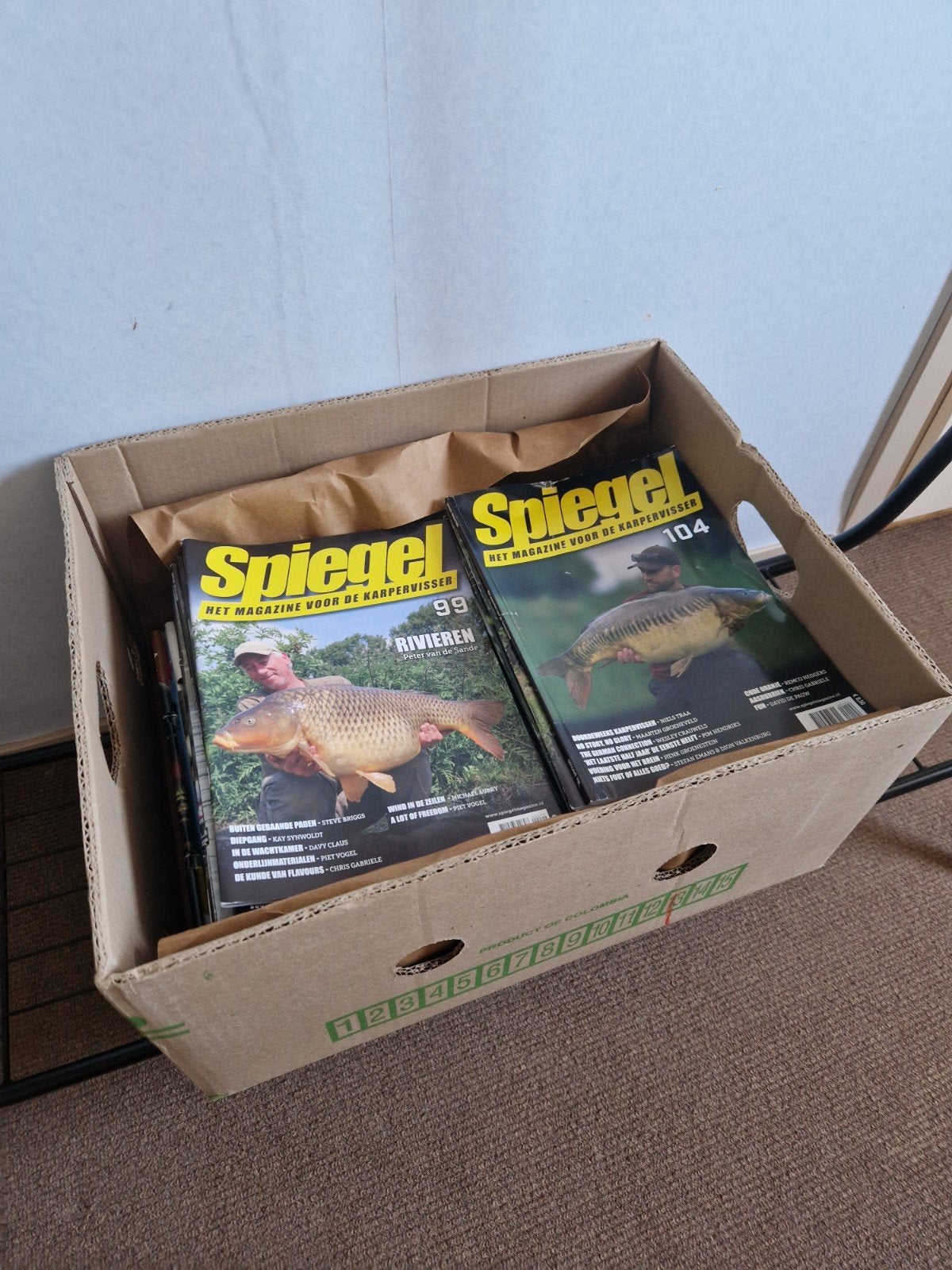 Bananendoos vol Spiegel magazines voor de karpervisser, Boeken, Ophalen, Gelezen, Sport en Vrije tijd