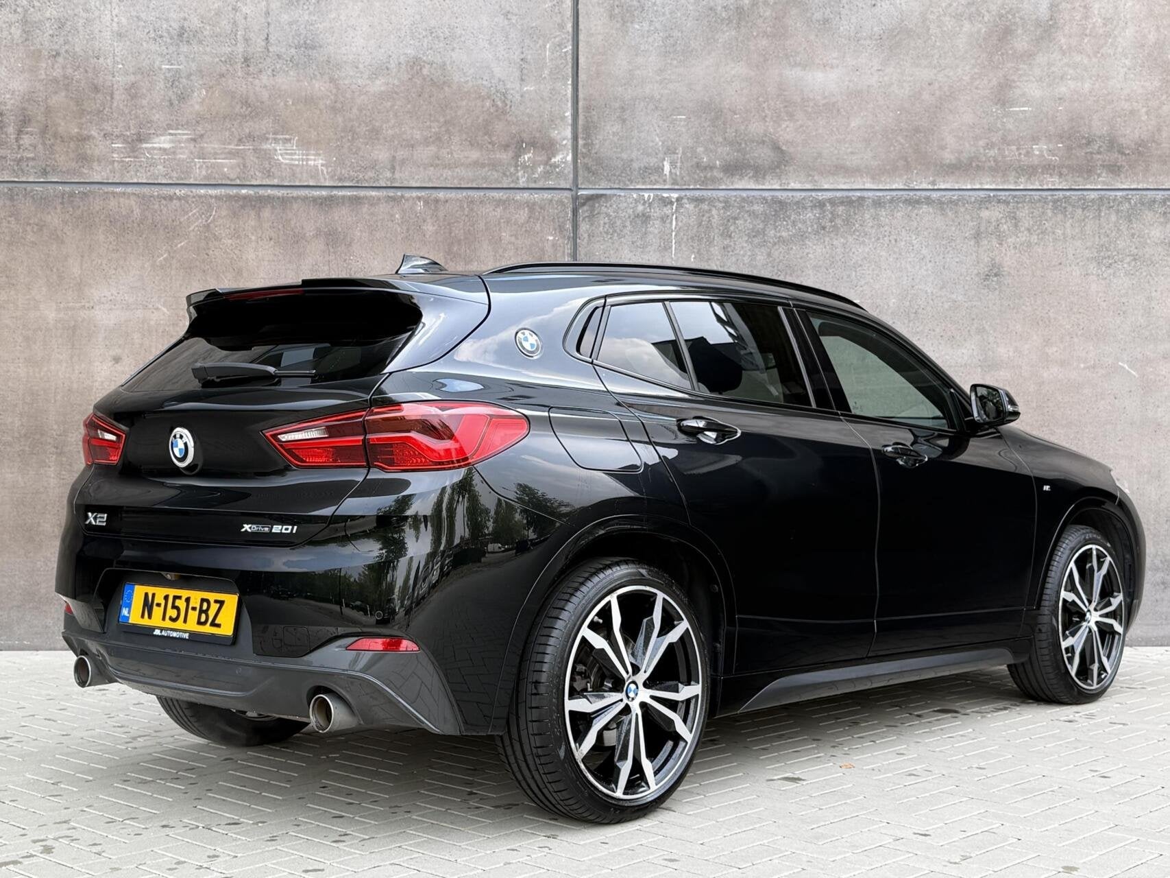 BMW X2 2.0i xDrive High Executive | Panorama dak | HUD | Har, Auto's, Automaat, X2, Gebruikt, Alcantara