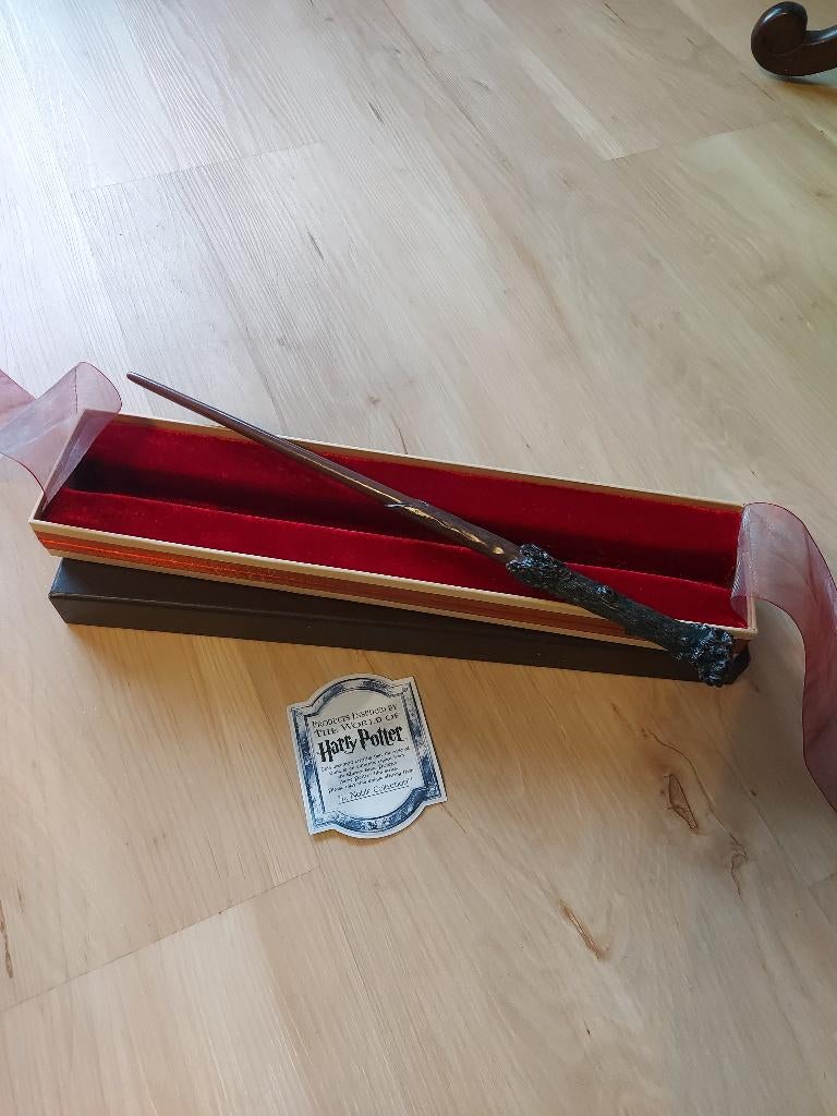 Toverstokken Harry Potter en Zegevlier, Ophalen of Verzenden, Zo goed als nieuw, Replica