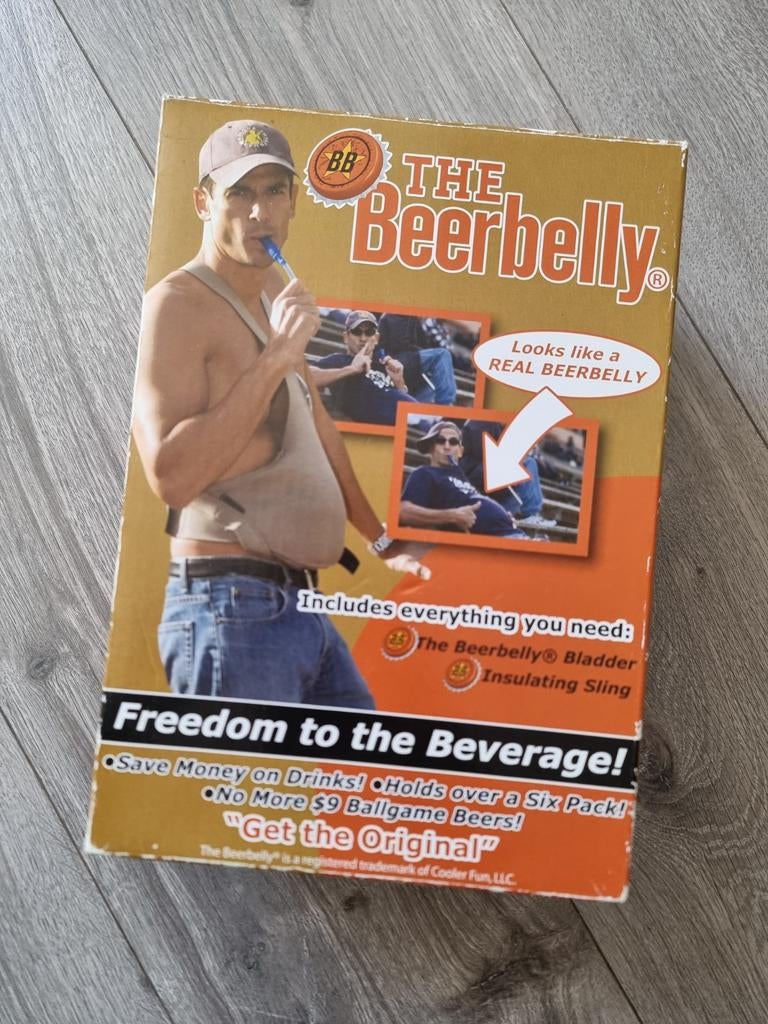 The beer belly, Nieuw (GB16), Ophalen of Verzenden, Nieuw, Speelkaart(en)