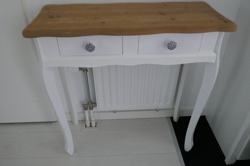 Sidetable, Huis en Inrichting, Tafels | Sidetables, Gebruikt, 50 tot 100 cm, Ophalen of Verzenden, Overige vormen