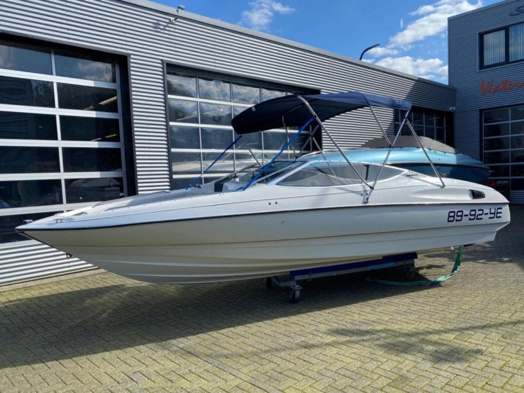 Bayliner Capri Bowrider, Watersport en Boten, 70 cm, Gebruikt, Binnenboordmotor, 6 m