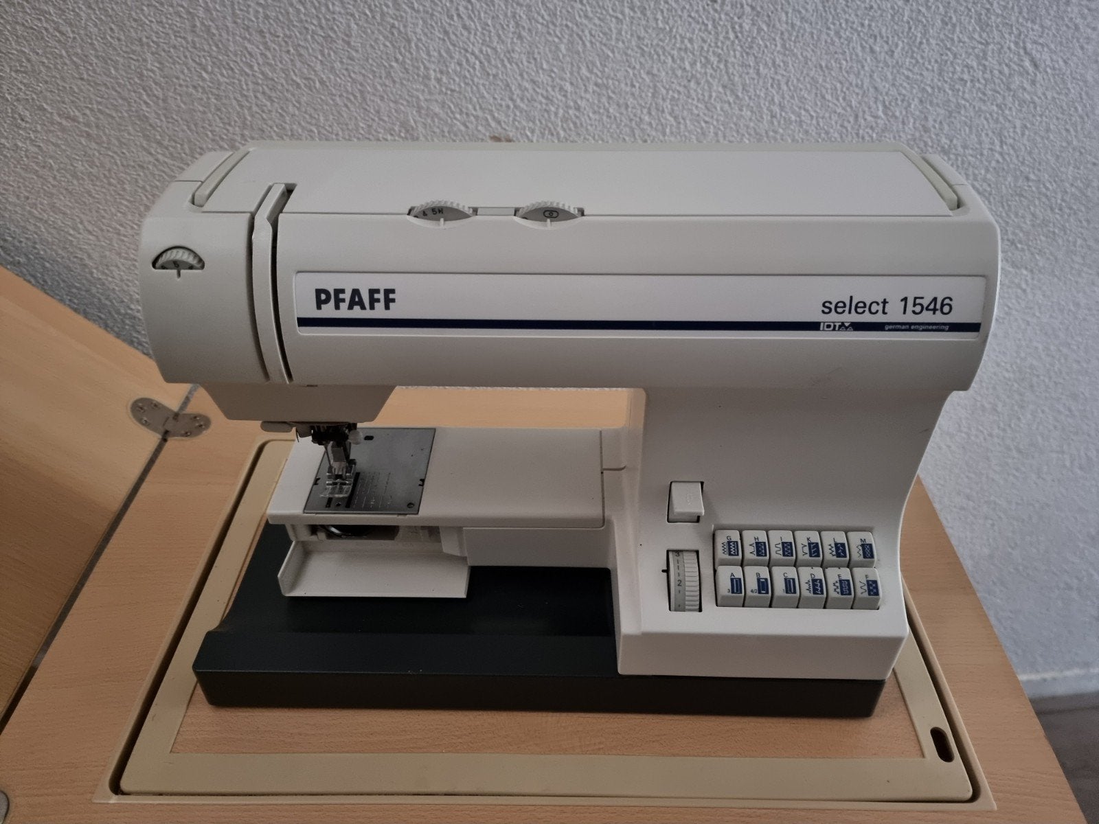 pfaff select 1546, Ophalen, Zo goed als nieuw, Naaimachine, Pfaff