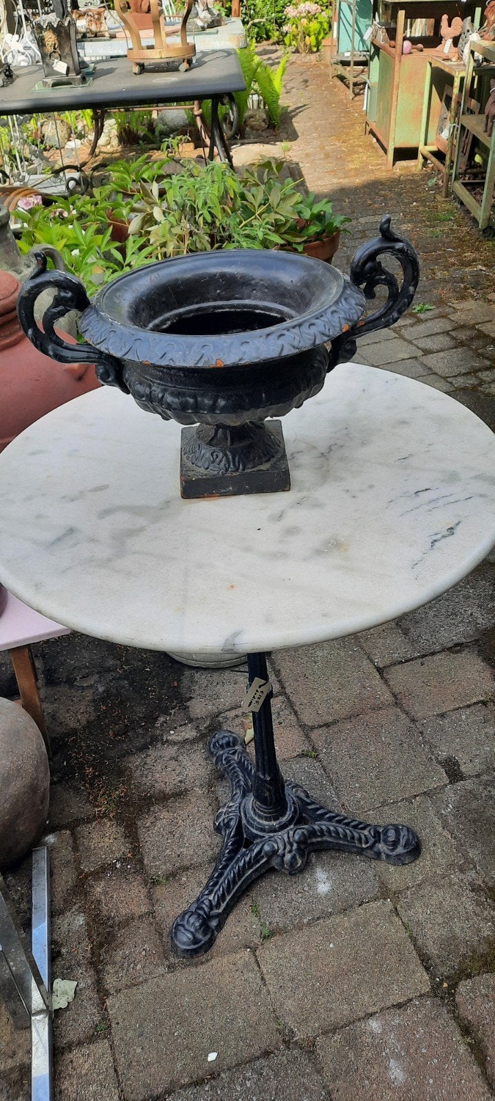 Antieke gietijzeren urn/plantenbak, Ophalen of Verzenden