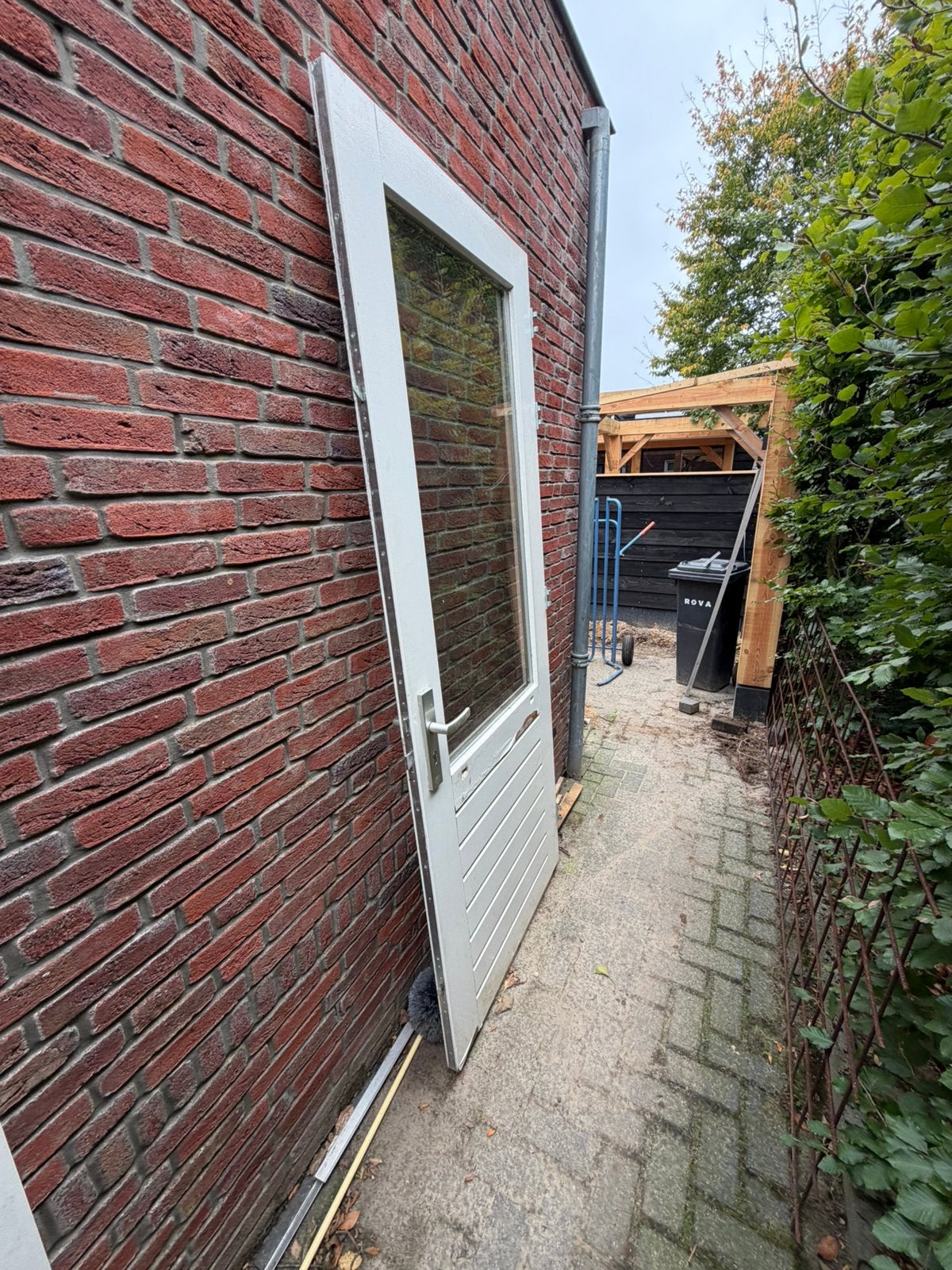 Hardhouten deur met kozijn, Gebruikt, Deurkozijn, Inclusief glas, 225 cm of meer