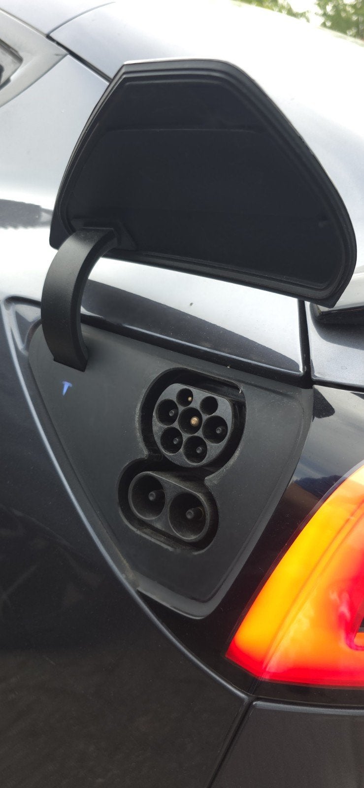 Foto 19 van Tesla Model 3 2019 Performance Grijs | 83% SOH / NW banden |