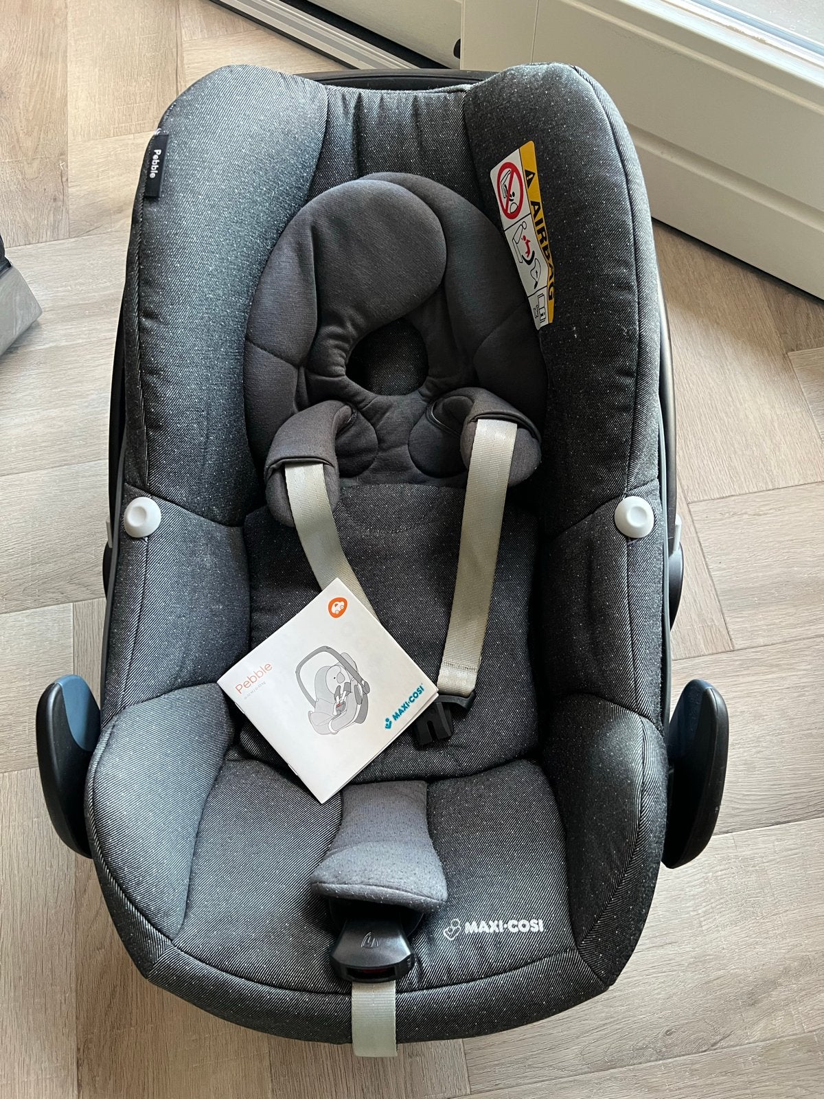 Maxi-Cosi Pebble autostoel met verkleiner, Kinderen en Baby's, Autostoeltjes, Ophalen, Gebruikt, 0 t/m 13 kg, Maxi-Cosi
