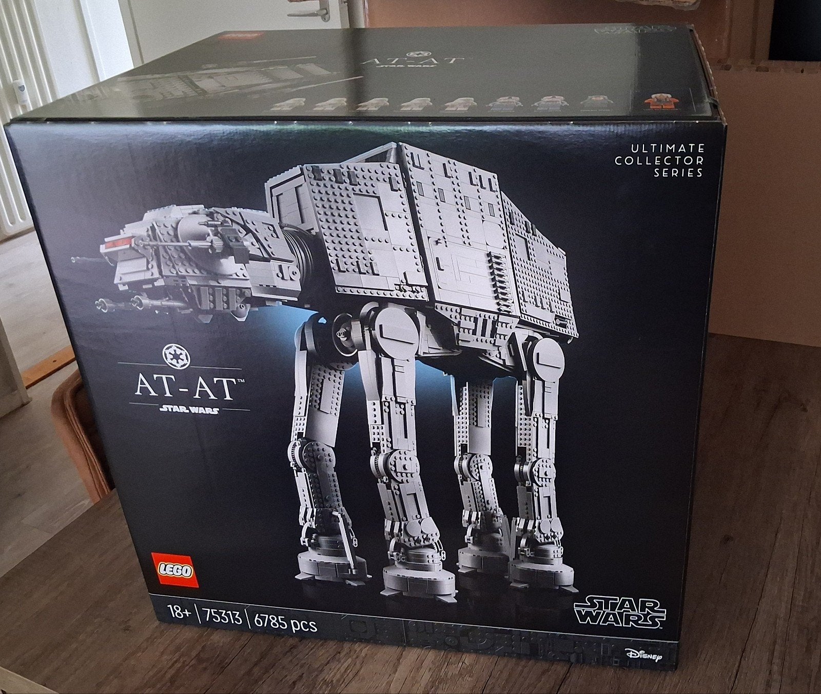 LEGO Star Wars UCS 75312 AT-AT "Sealed + Shipper-Box", Ophalen, Nieuw, Actiefiguurtje