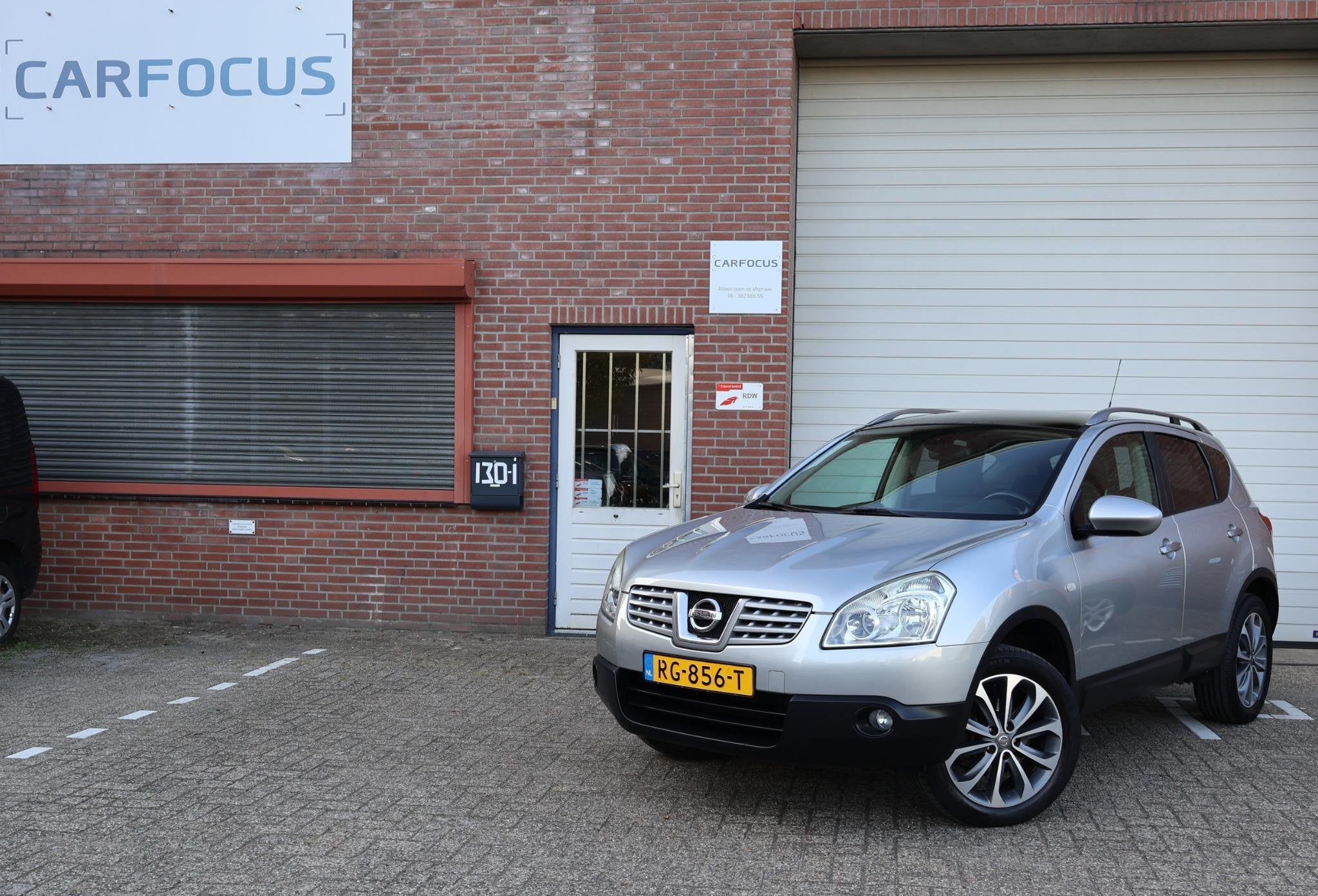 Nissan Qashqai 2.0 Connect Edition Leder Navi Pano Cruise Ai, Voorwielaandrijving, Stof, Gebruikt, 4 cilinders
