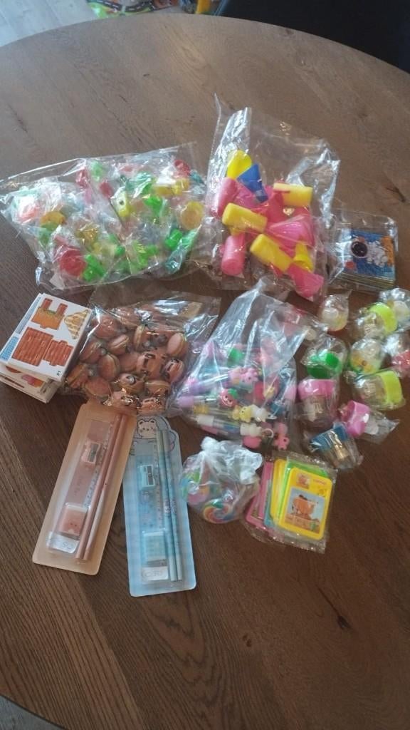 veel uitdeelkadotjes nieuw, Ophalen of Verzenden, Nieuw, Jongen of Meisje
