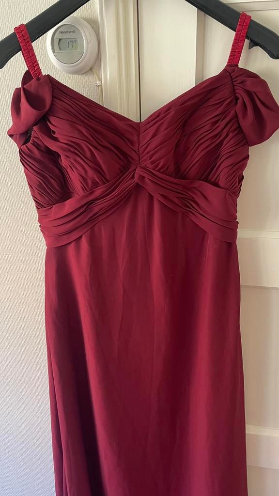 Te koop: galajurk, bordeaux, maat L, Maat 38/40 (M), Ophalen of Verzenden, Zo goed als nieuw, Rood