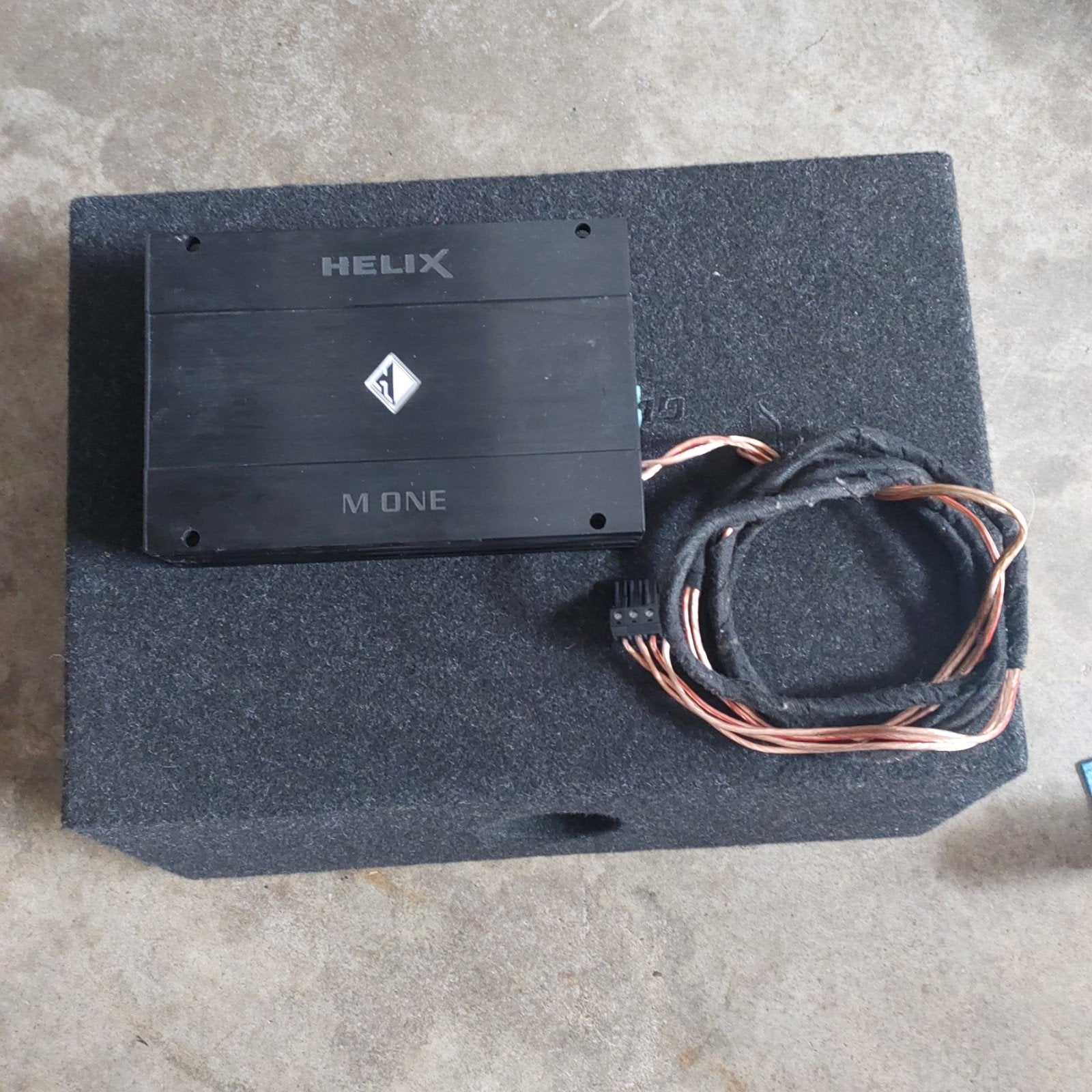 Helix K 10E.2 Subwoofer met Helix M One Versterker, Ophalen of Verzenden, Zo goed als nieuw