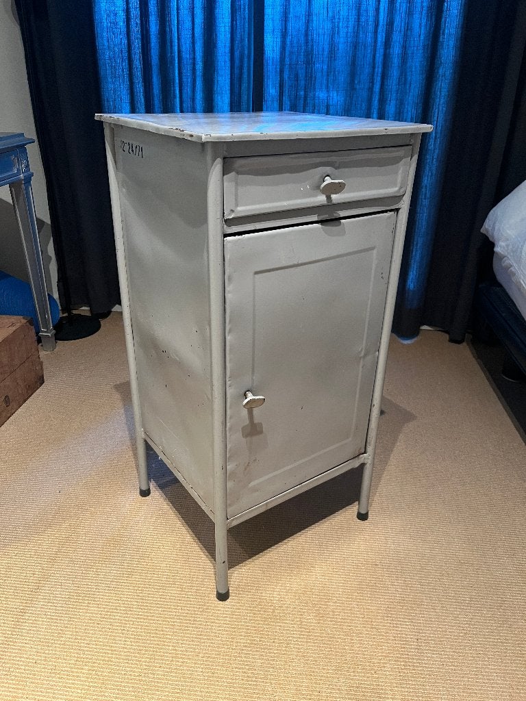 Vintage militair /ziekenhuis nachtkastje, metaal industrieel, Ophalen, Gebruikt