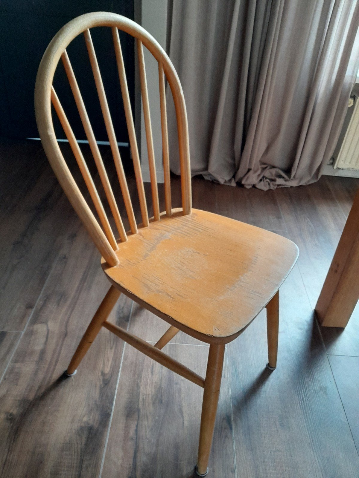 4 houten spijlenstoelen, Ophalen, Overige kleuren, Hout, Vier