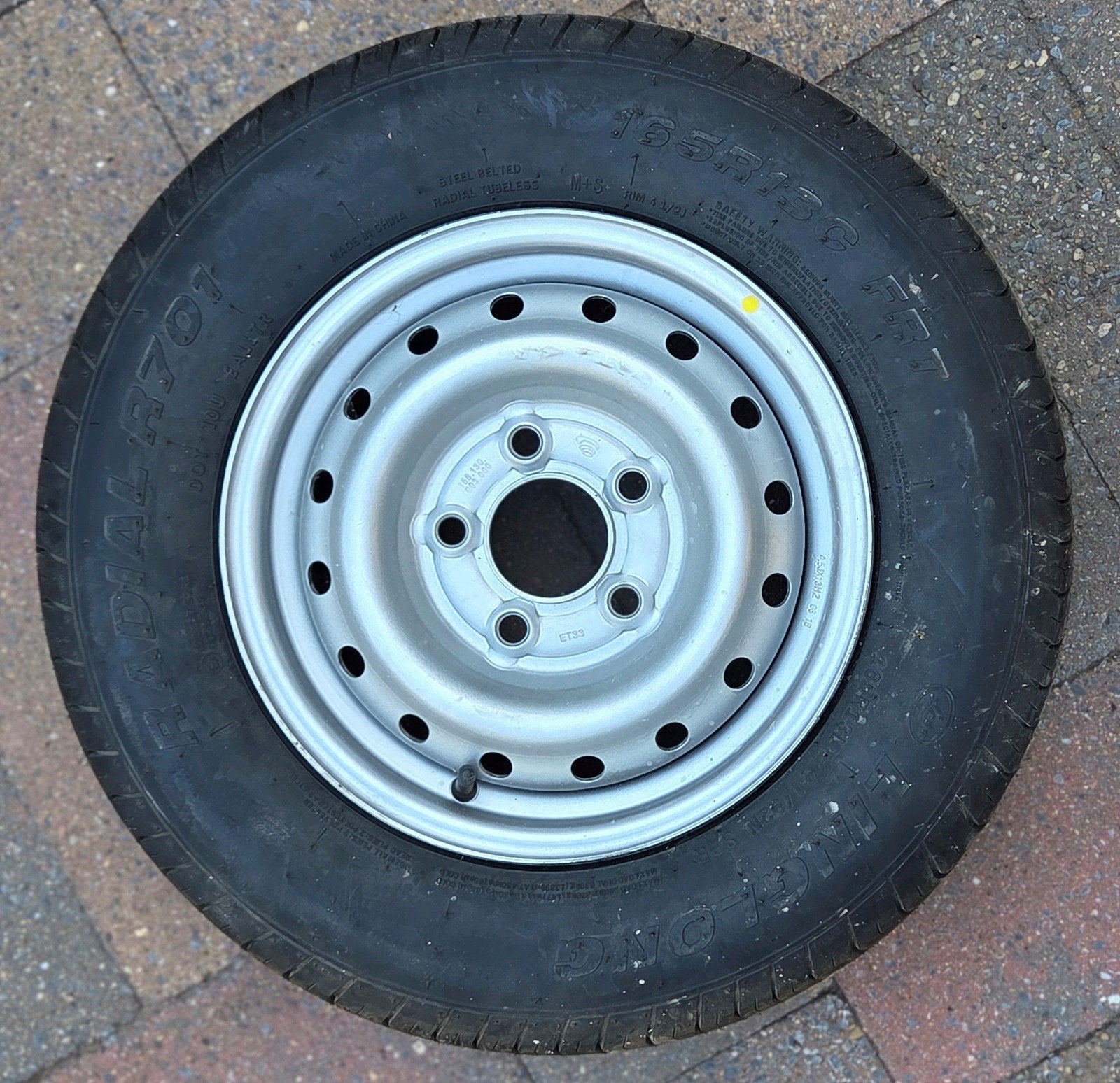 Band + velg Radiaal R701 165R13C FRT, 13 inch, Nieuw, All Season, 165 mm