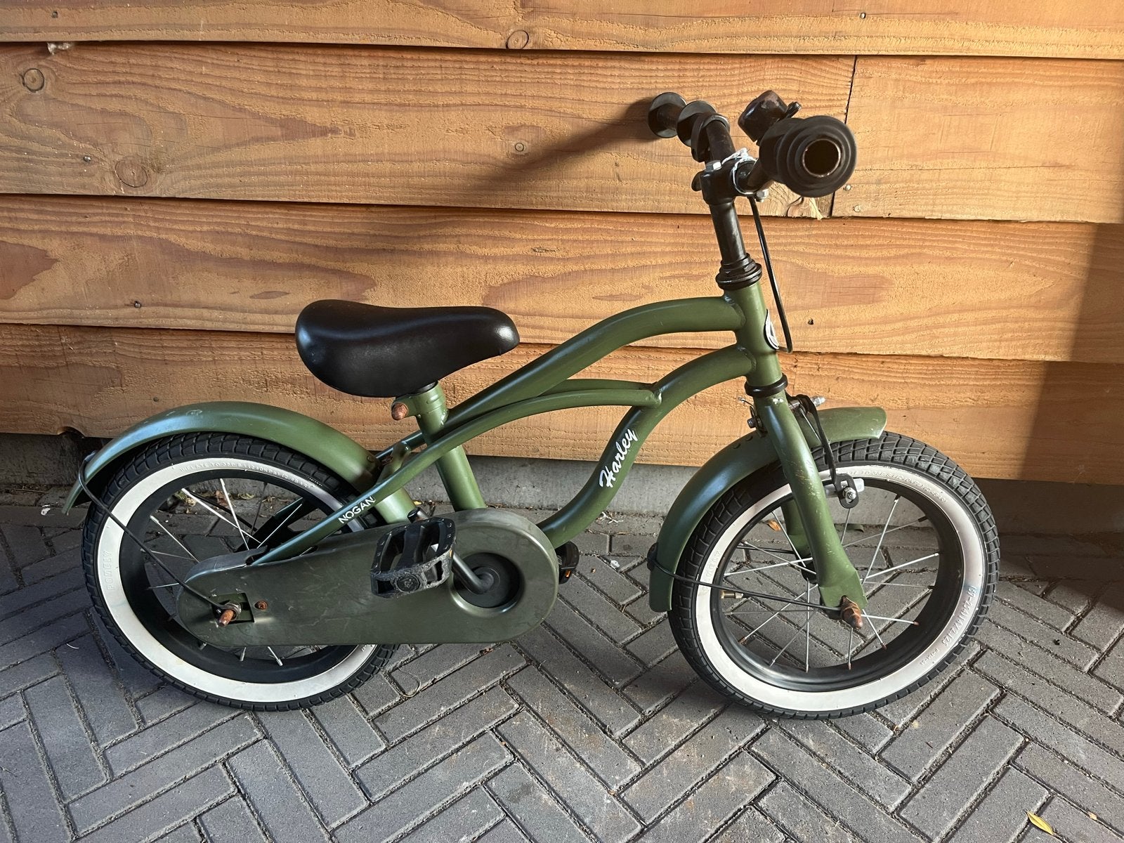 Stoere Harley kinderfiets 16 inch - Legergroen, Fietsen en Brommers, Ophalen, Gebruikt, Terugtraprem, 16 tot 20 inch