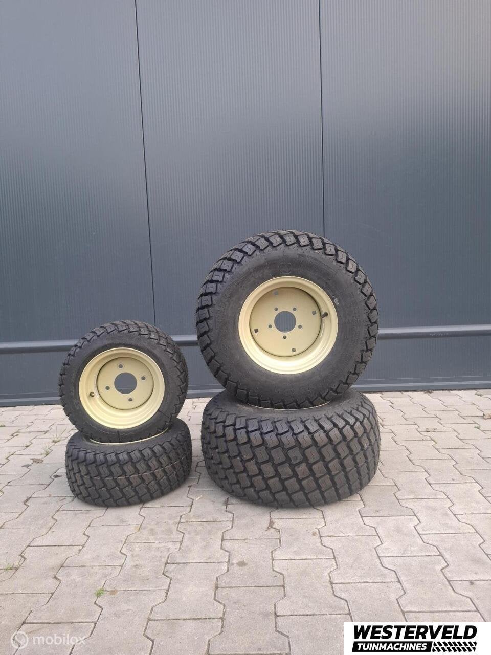 Set nieuwe gazonbanden Yanmar SA222 / SA221, Yanmar, Overige typen, Handelsplein, Info@westerveldtuinmachines.nl