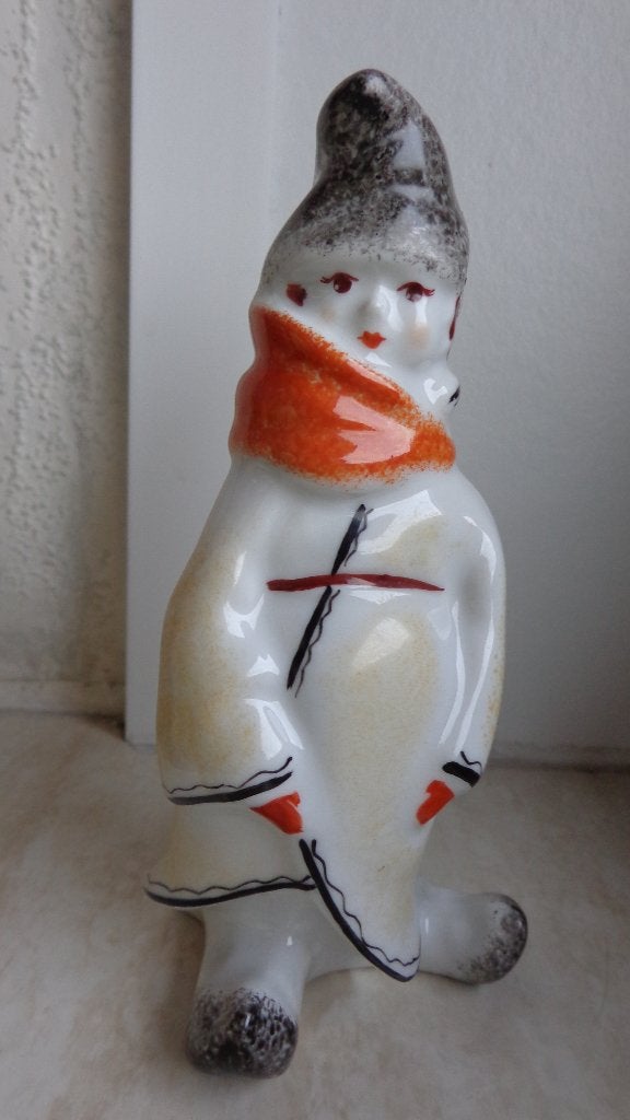 Vintage beeldje Jongen in winterjas Oekraïne, Verzamelen, Beelden en Beeldjes, Ophalen, Zo goed als nieuw, Mens
