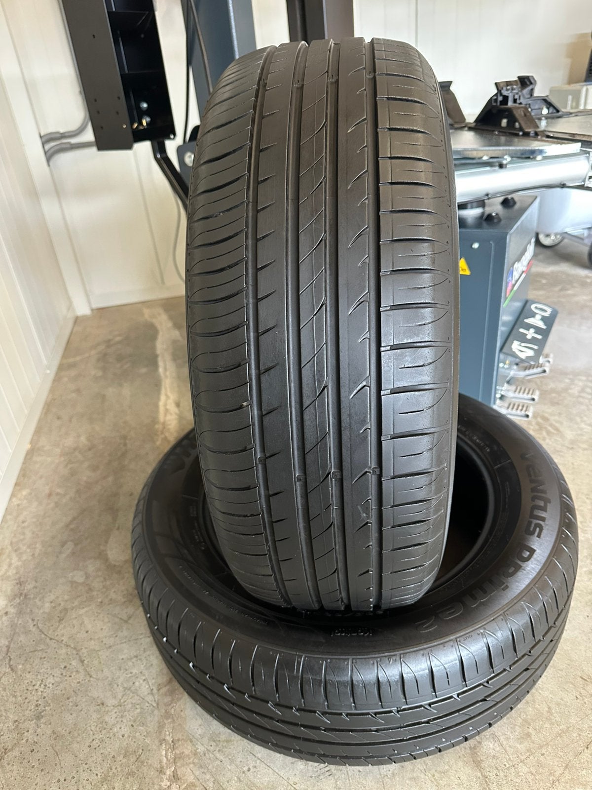 235 60 18 Zomerbanden Hankook 235/60 R18 Inclusief Montage, Hankook, Ophalen of Verzenden, Zo goed als nieuw, Zomerbanden