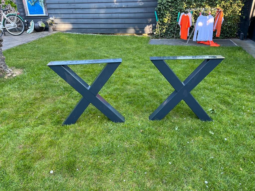 Stalen x poten in ral 7016 gepoedercoat, Ophalen of Verzenden, Zo goed als nieuw