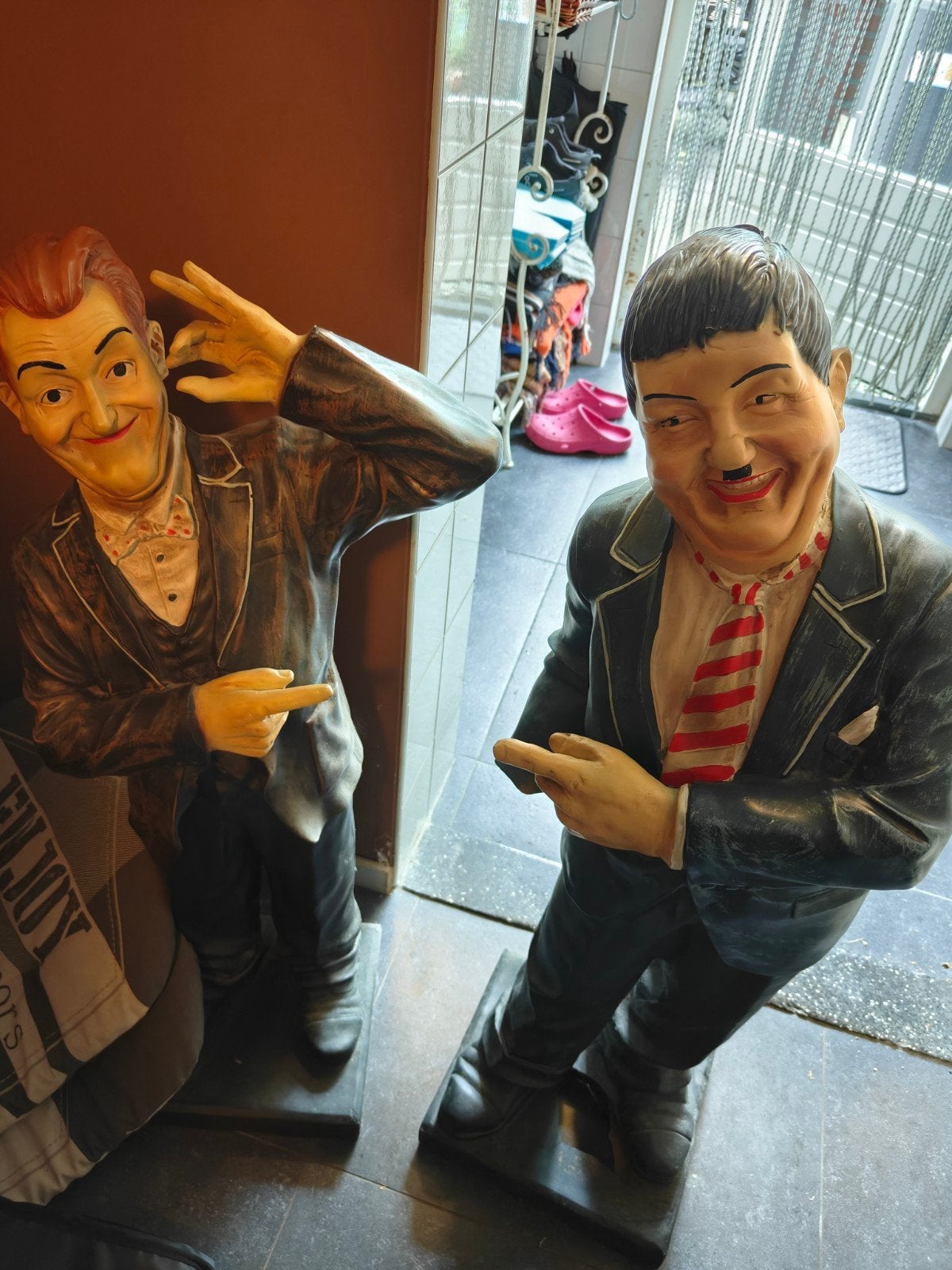 Grote decoratieve beelden Laurel & Hardy – levensgroot – set, Verzamelen, Beelden en Beeldjes, Ophalen, Gebruikt