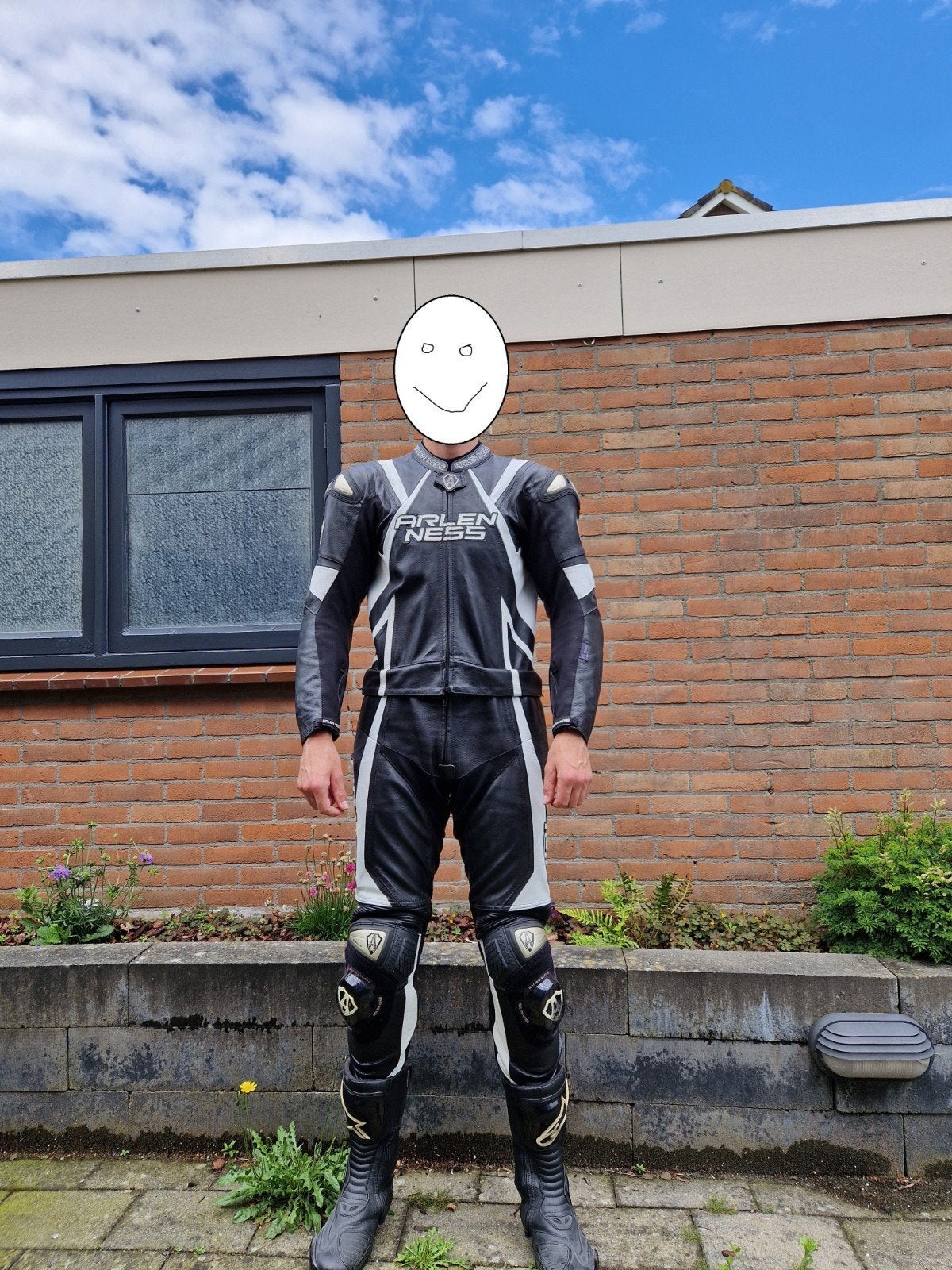 Arlen Ness Lederen Motorrace Overall Zwart/Wit maat 54, Motoren, Kleding | Motorkleding, Ophalen, Heren, Arlen Ness, Overall
