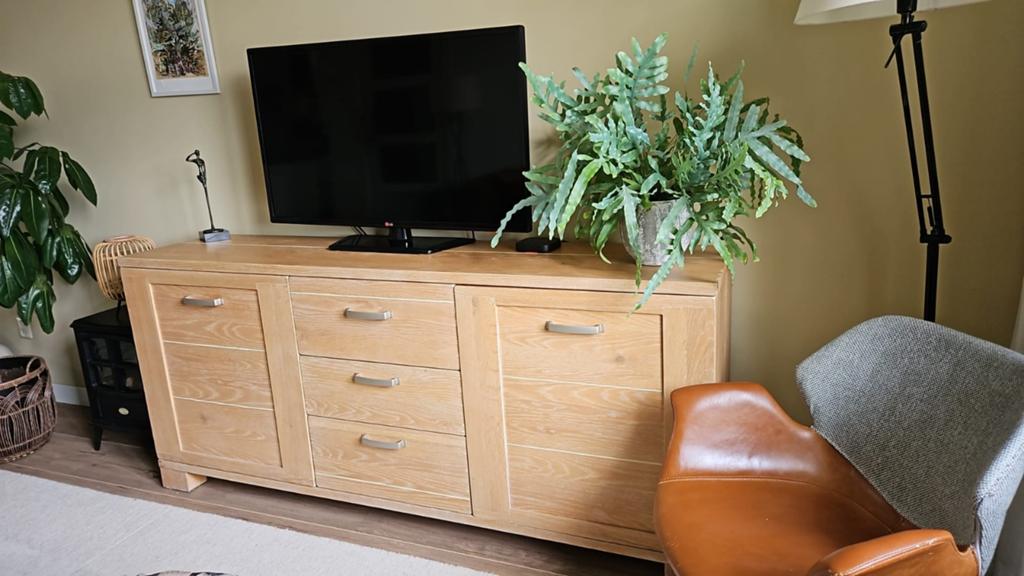 Dressoir met veel opbergruimte, Ophalen of Verzenden, Zo goed als nieuw