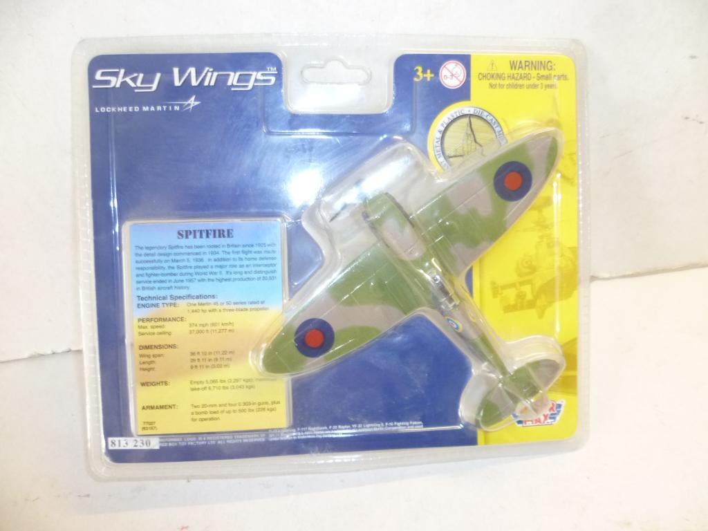 Motor Max Sky Wings Vliegtuig Spitfire 1:100 schaalmodel., Verzamelen, Militaria | Tweede Wereldoorlog, Ophalen of Verzenden, Luchtmacht