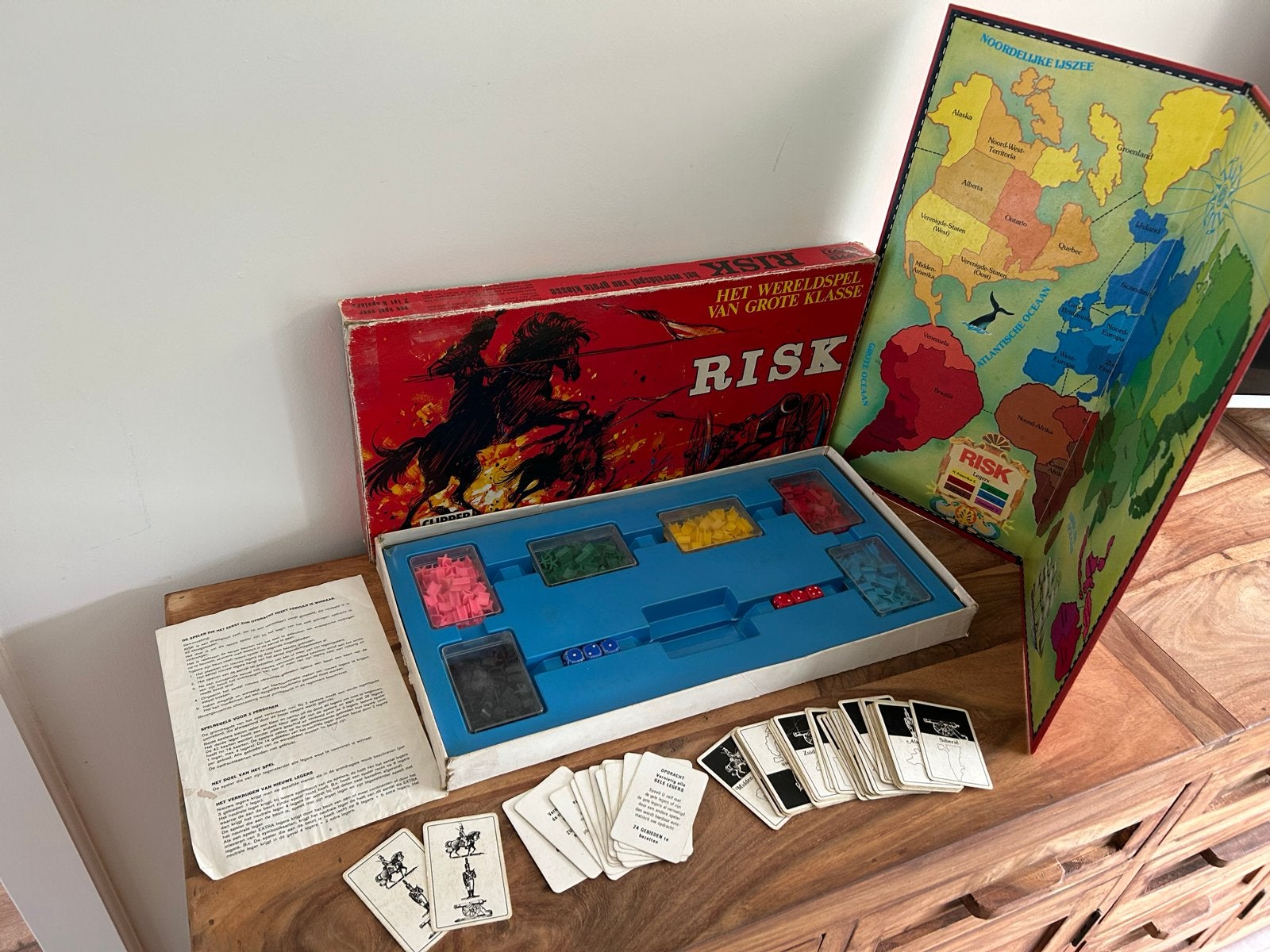Risk: Het Wereldspel van Grote Klasse - Vintage Bordspel, Drie of vier spelers, Ophalen of Verzenden, Gebruikt