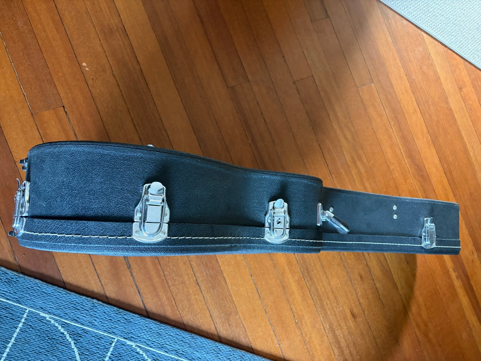 Prachtige gitaarkoffer voor akoestische gitaar ., Ophalen, Zo goed als nieuw, Akoestische gitaar