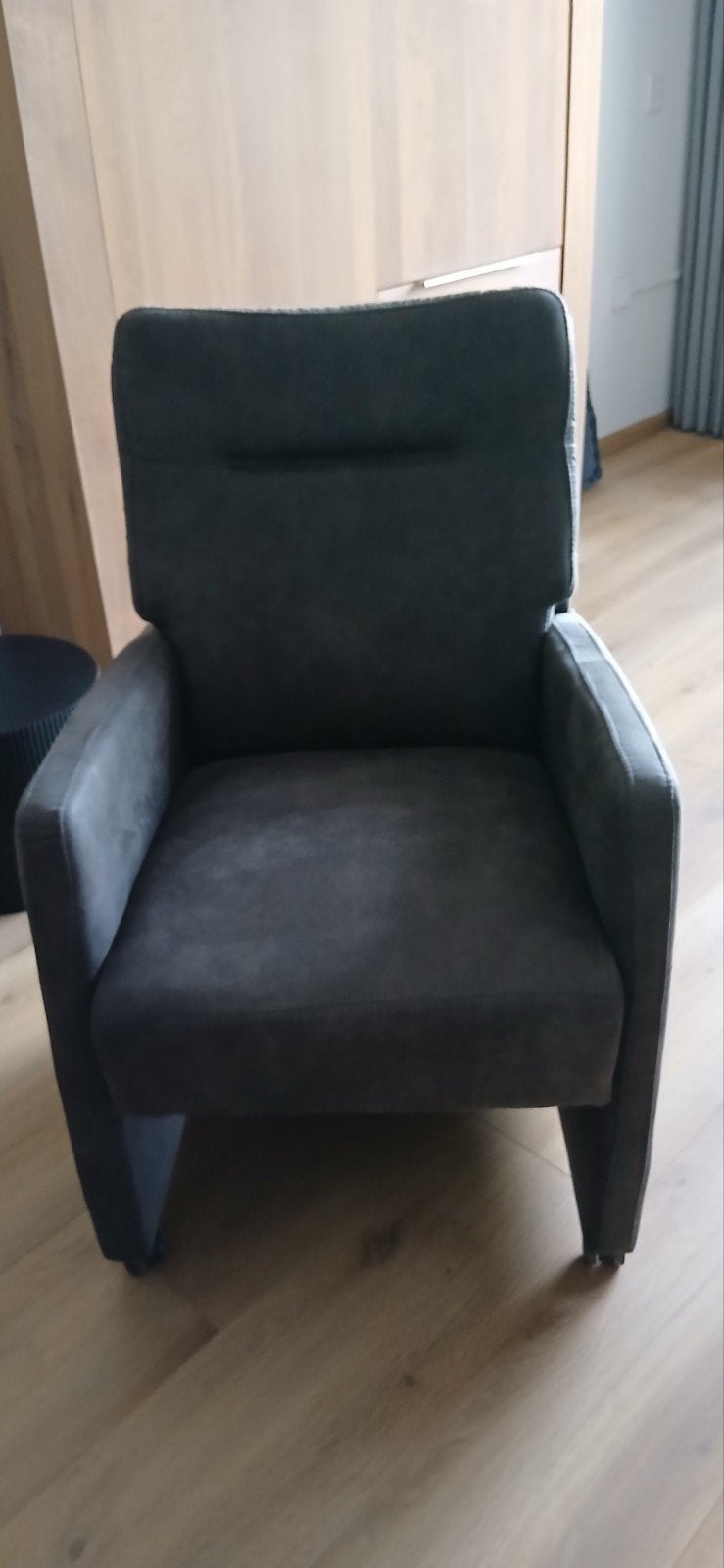 4 Nette eetkamerstoelen antraciet, Ophalen, Gebruikt, Grijs, Vier