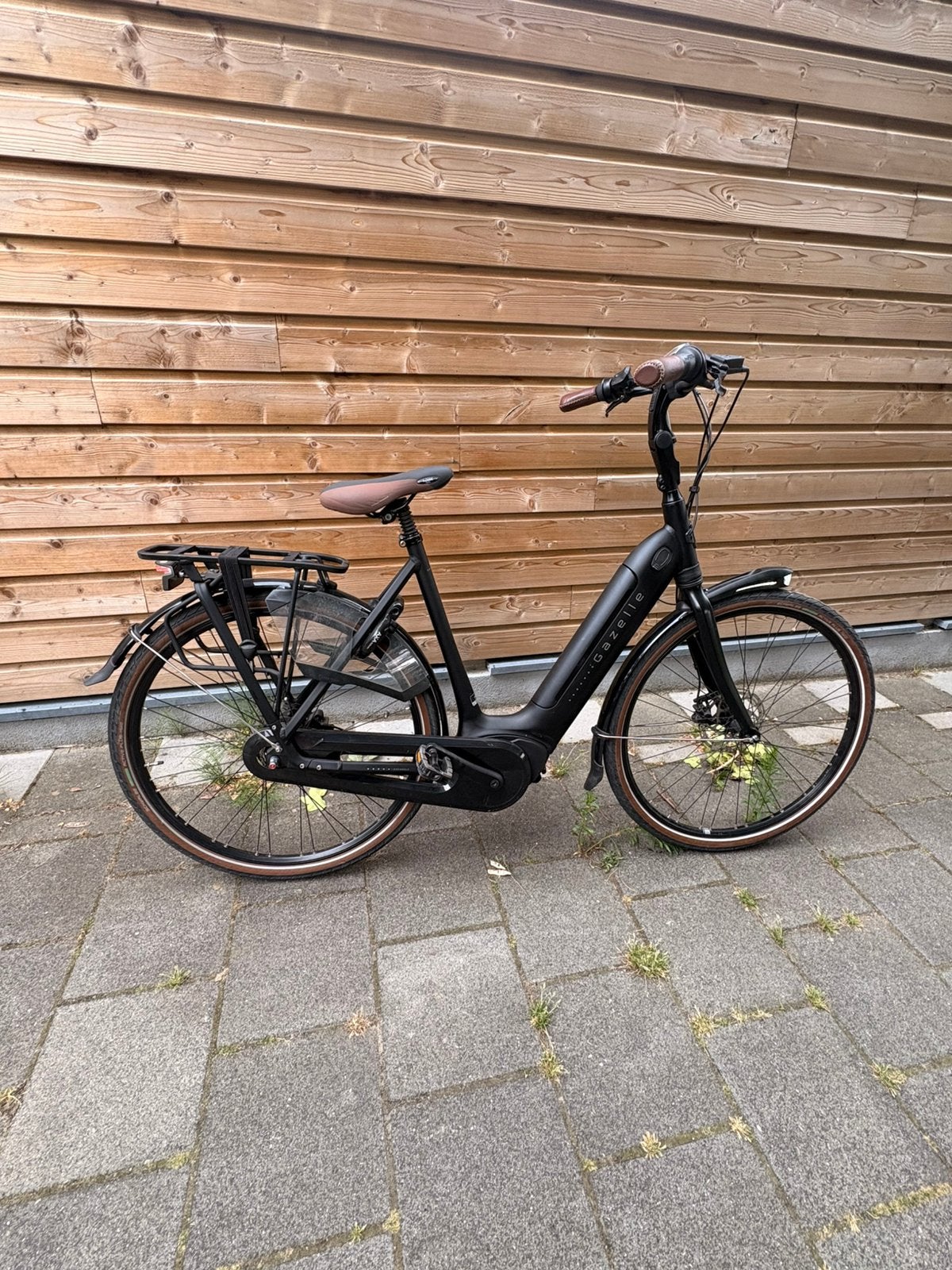 Gazelle grenoble c8 elektrische fiets, Ophalen, Zo goed als nieuw, 50 km per accu of meer, 55 tot 59 cm