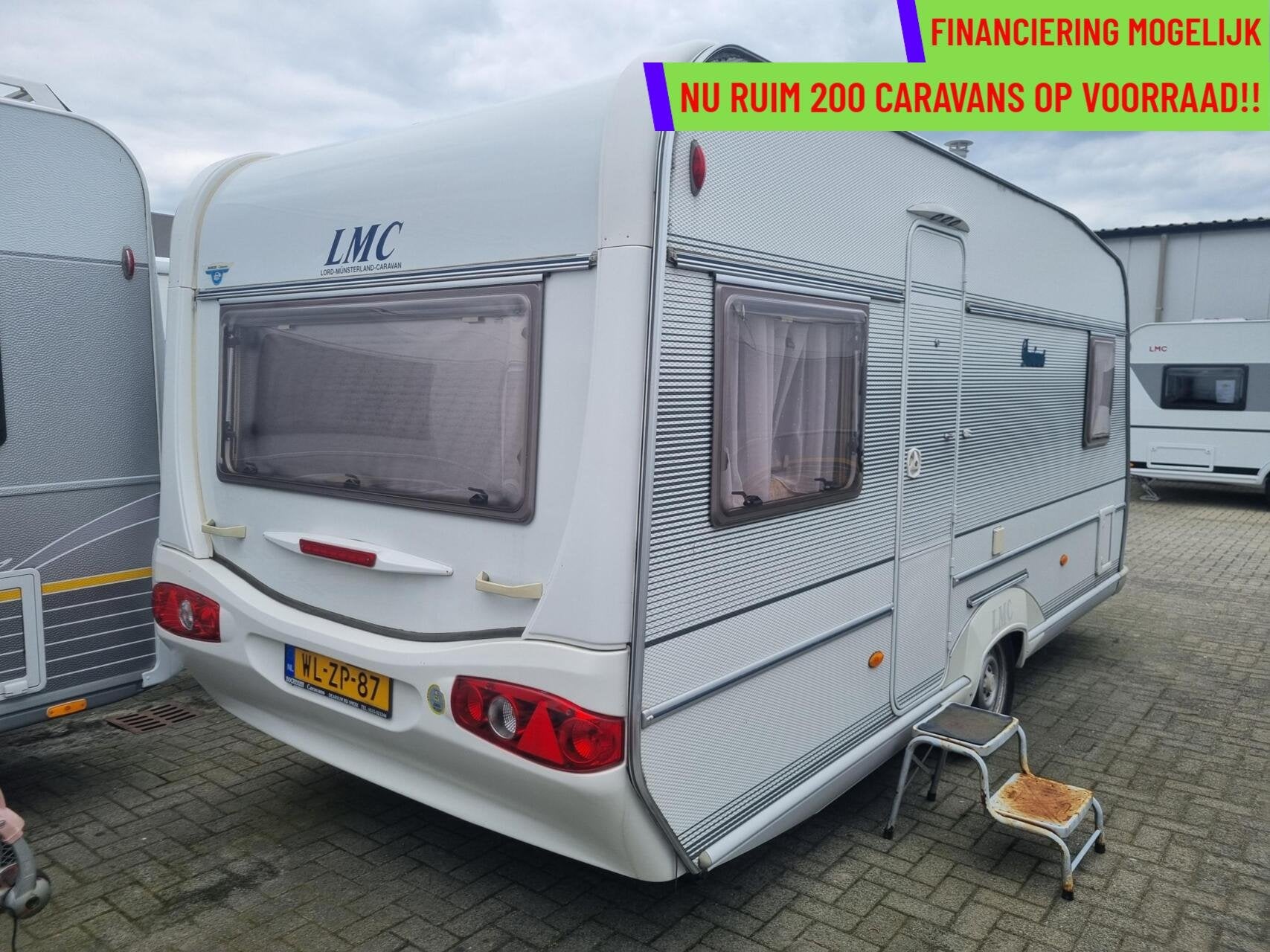 LMC DOMINANT 490 K1 VOORTENT + FRANSBED + DOUCHE, Caravans en Kamperen, Caravans, Hordeur, Rondzit, Bedrijf, 6 tot 7 meter