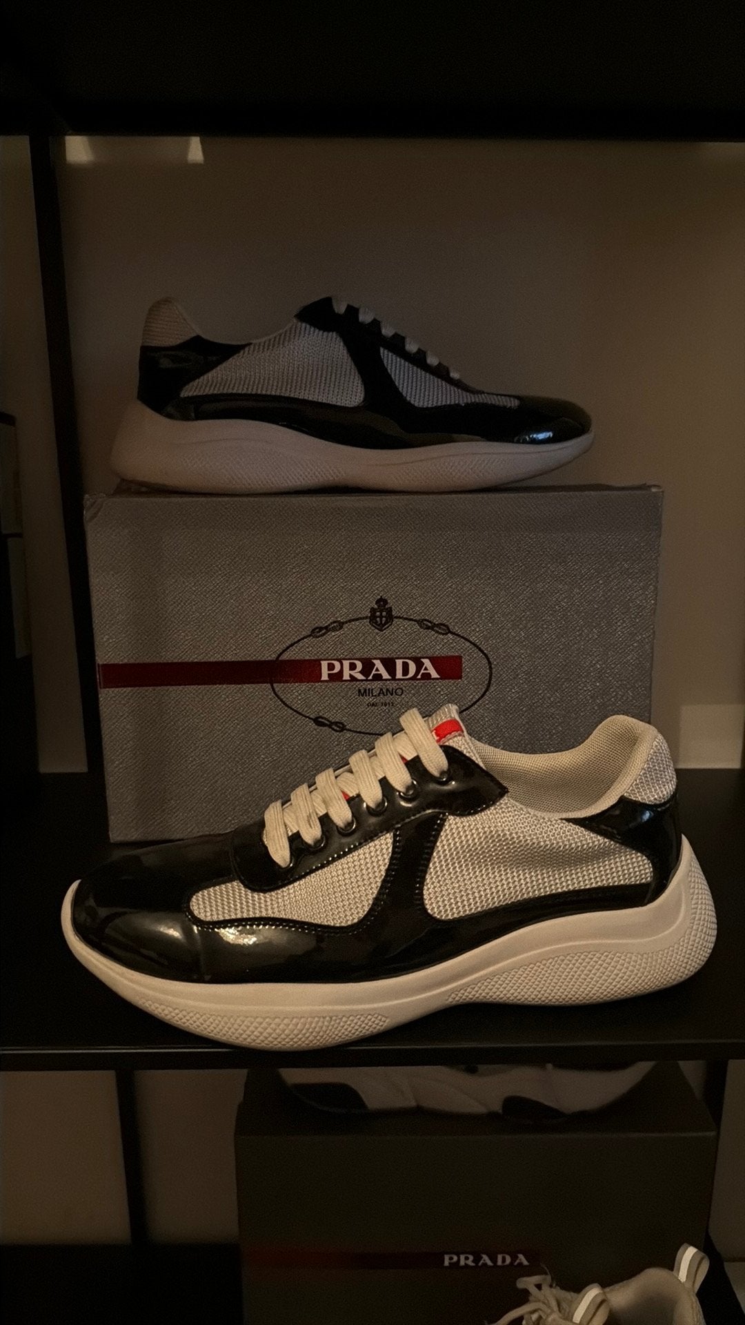 Prada cups, Ophalen of Verzenden, Zo goed als nieuw, Zwart