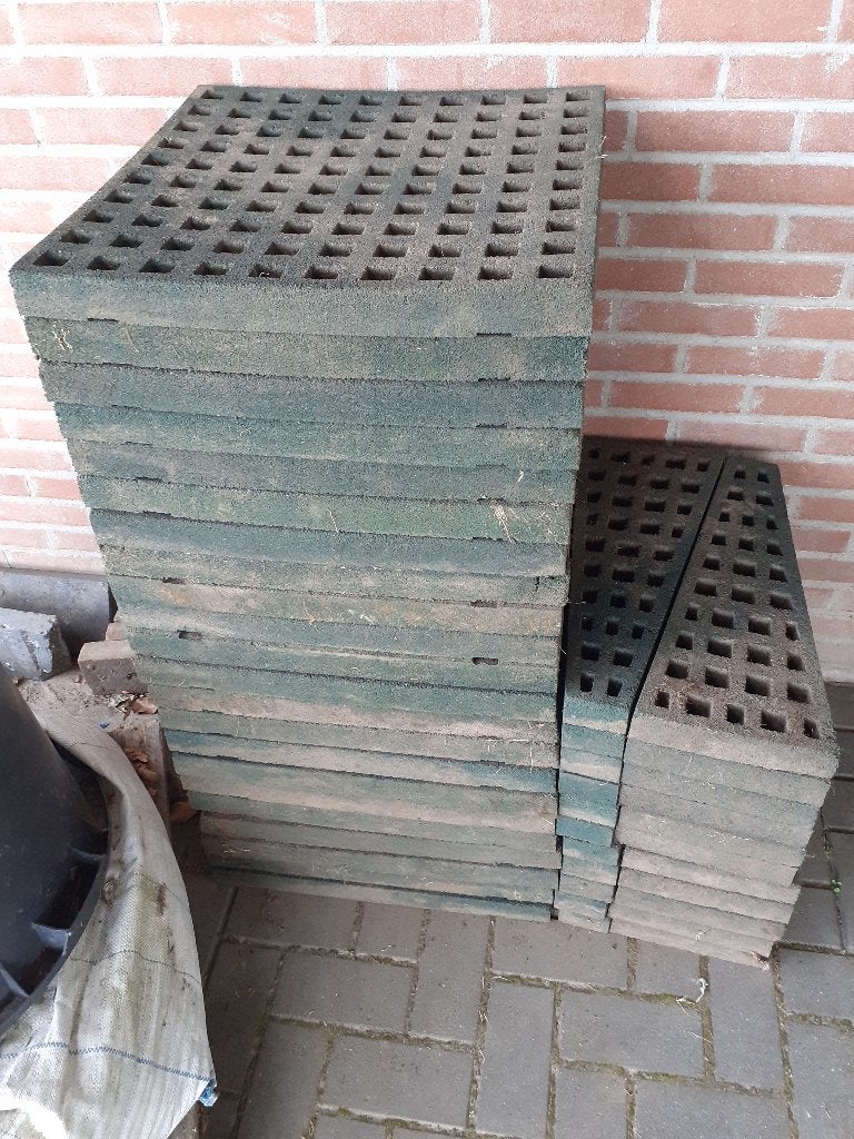Veiligheidstegels groen voor trampoline, Ophalen, Gebruikt
