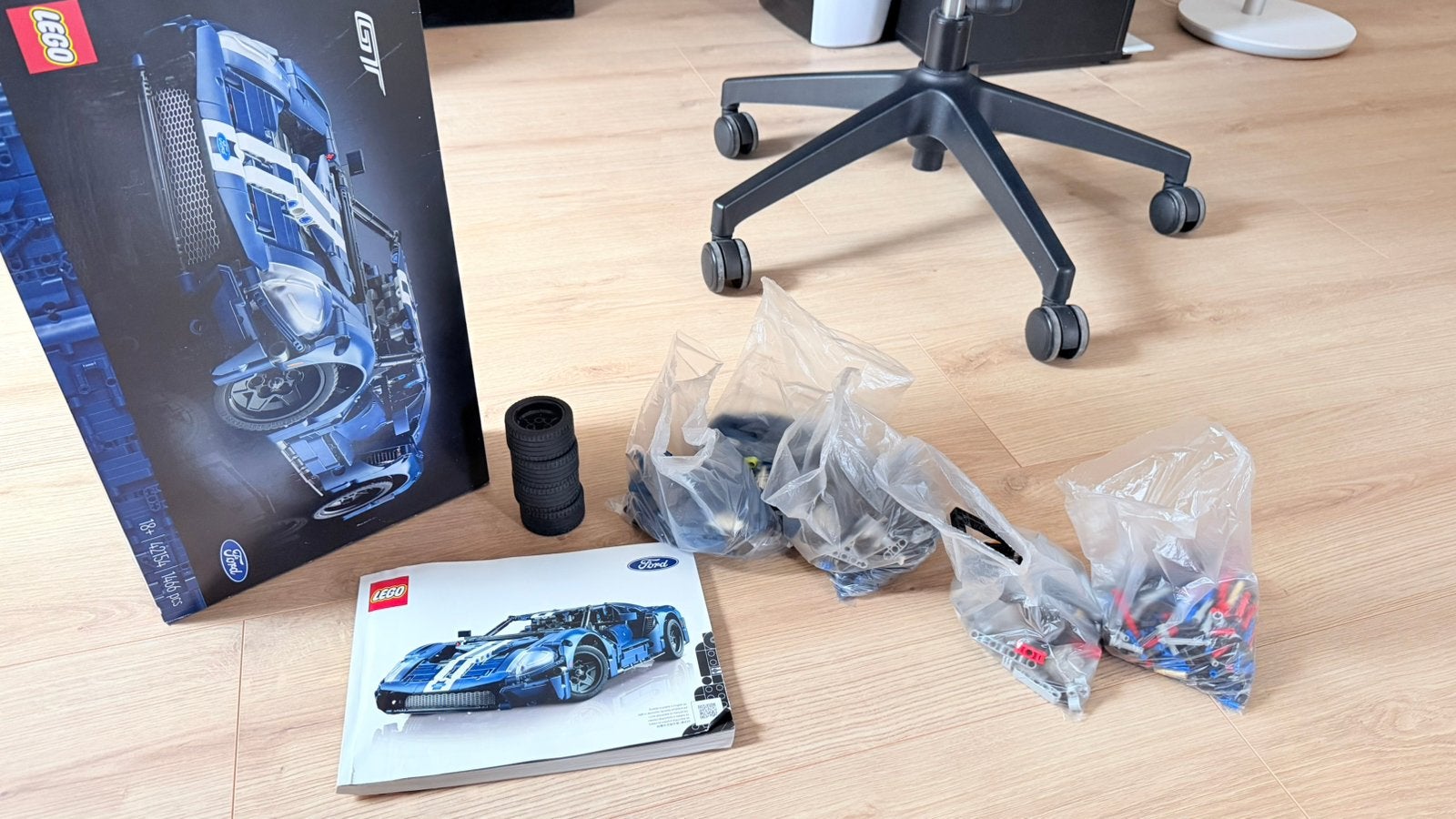 Lego technic 2022 Ford GT supercar 42154, Ophalen of Verzenden, Zo goed als nieuw
