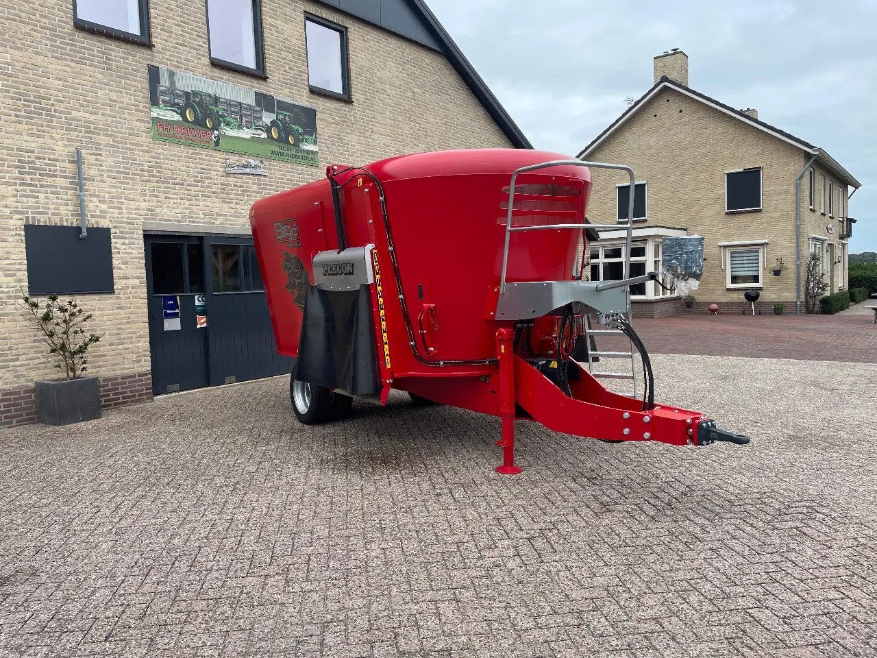 Peecon Biga 16 topliner (bj 2025), Zakelijke goederen, Overige, Voertechniek