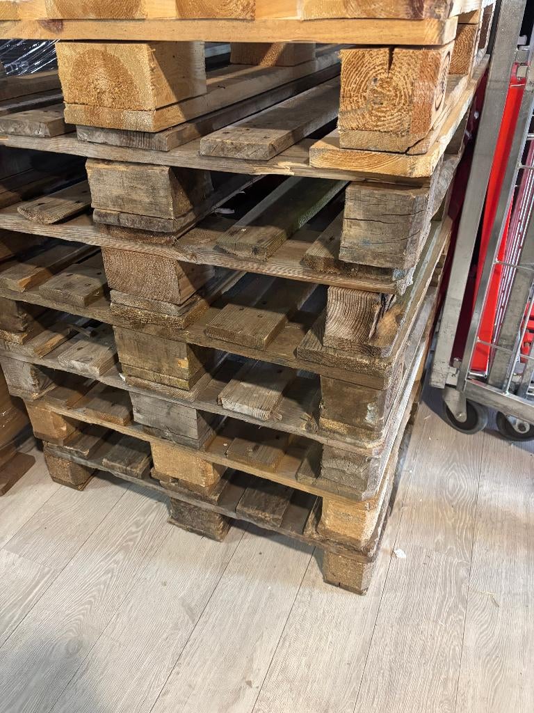 15 euro pallets af te halen in Utrecht, Ophalen, Zo goed als nieuw, 50 mm of meer, Pallet