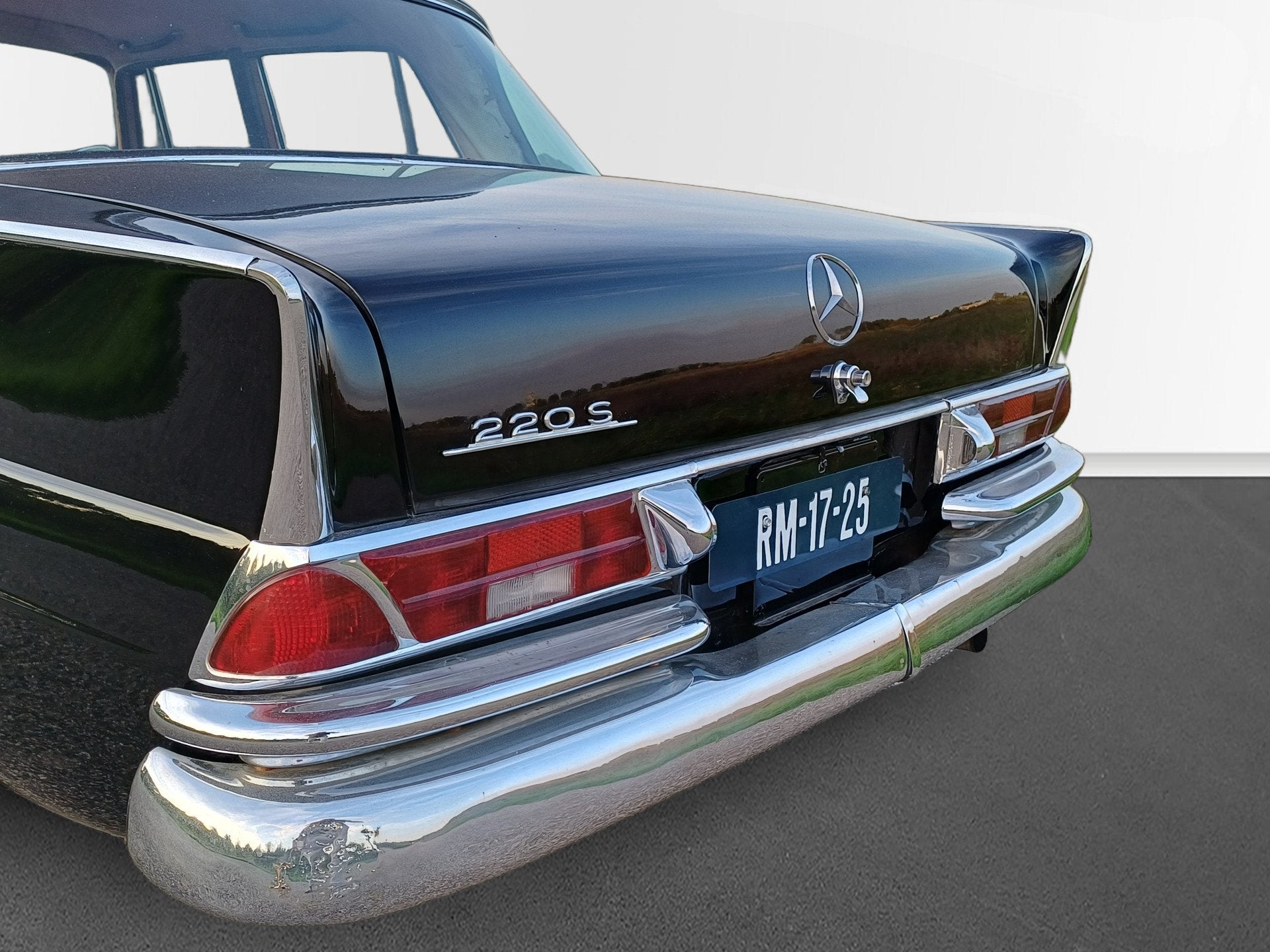 Mercedes-Benz 200-serie 220 S W111 "Heckflosse" / Opknapper, foto 12