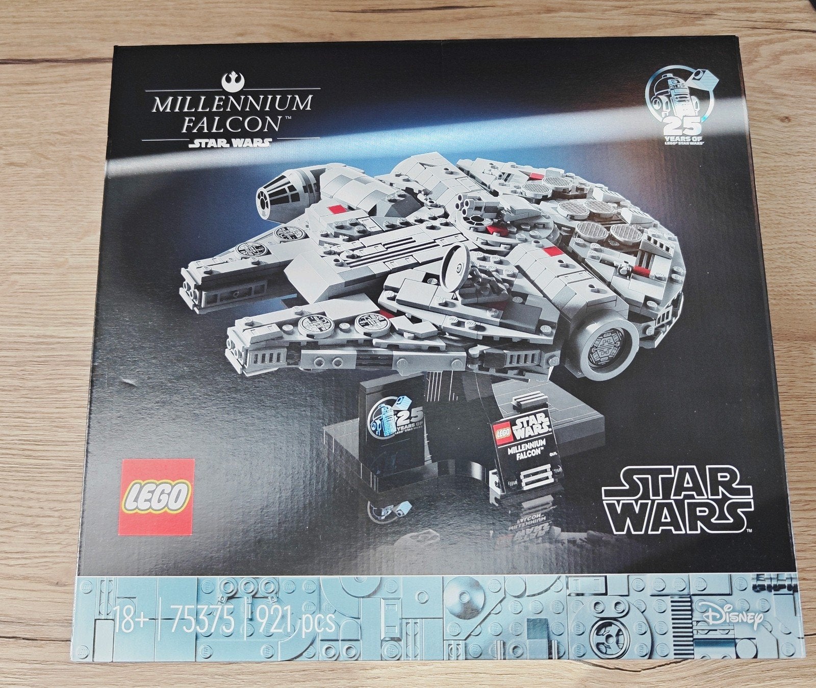 LEGO 75375 Millennium Falcon, Ophalen of Verzenden, Nieuw, Auto