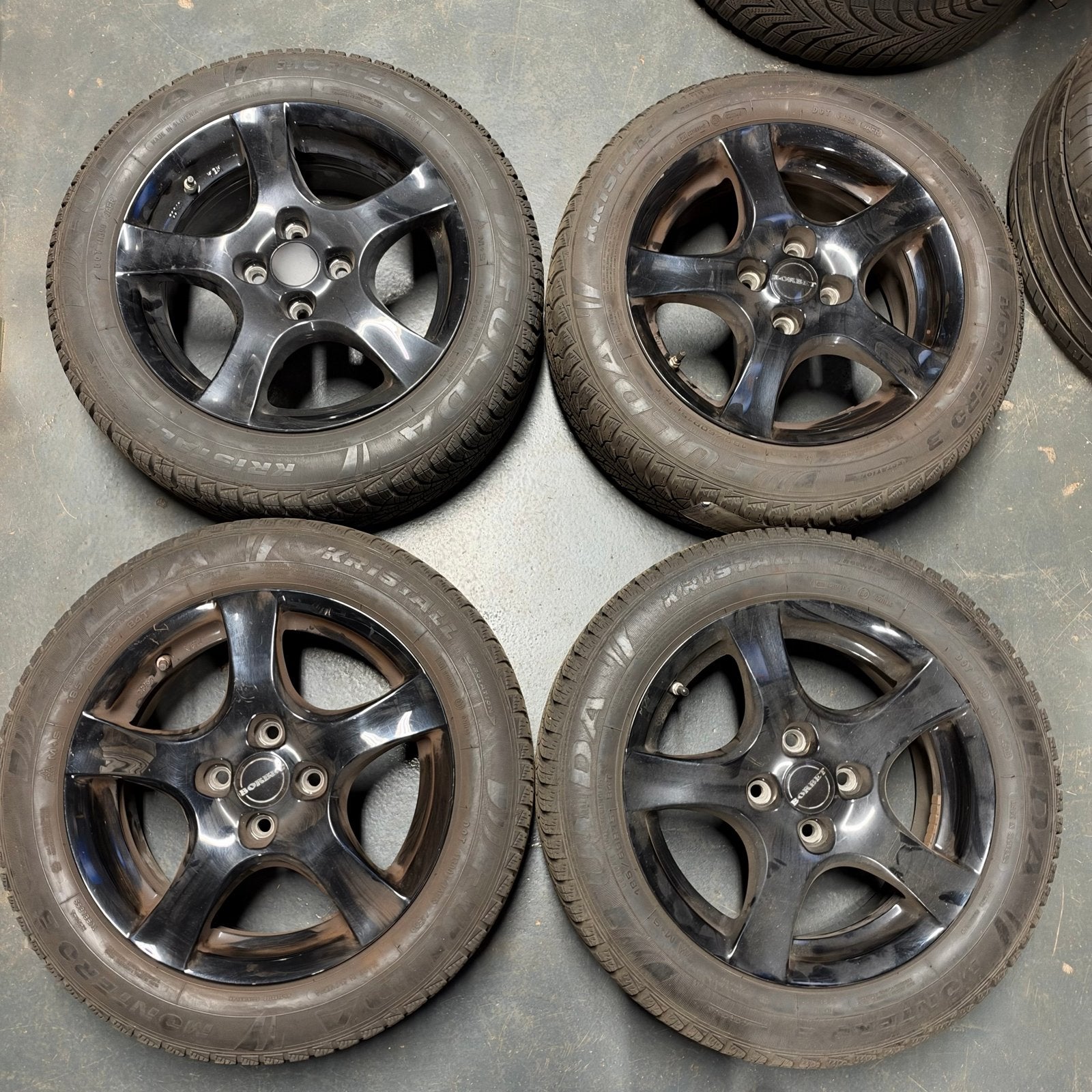 Borbet velgen winterbanden et40 4x100 Suzuki Swift 185/60-15, Ophalen, Gebruikt, 15 inch, Banden en Velgen