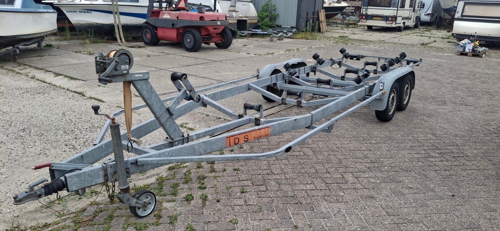 TDS Boot trailer 6.6 meter 2000 kg bruto 1500 laden dubbelas, Watersport en Boten, Boottrailers, Ophalen, Minder dan 1500 kg, Gebruikt