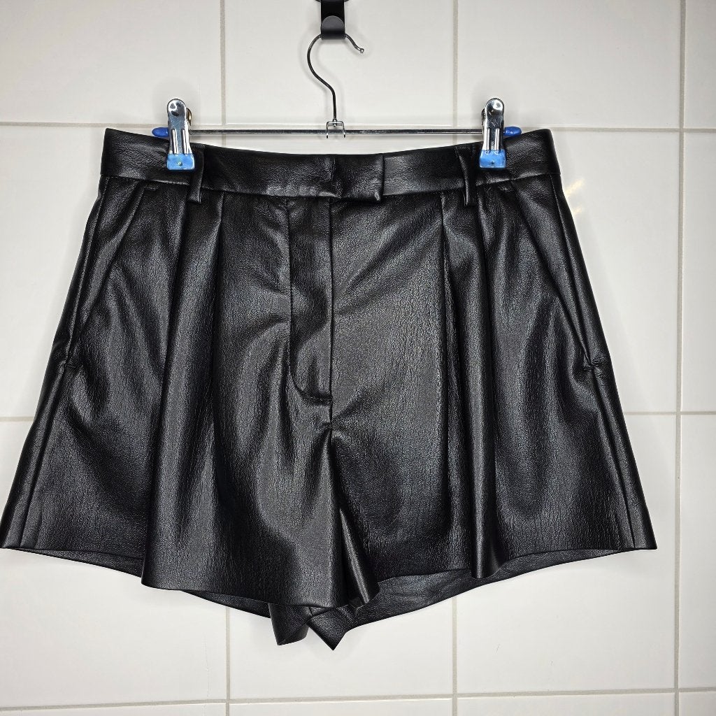 MSGM leren bermuda shorts leer maat 38 nieuw, Maat 38/40 (M), Kort, Zwart, Ophalen of Verzenden