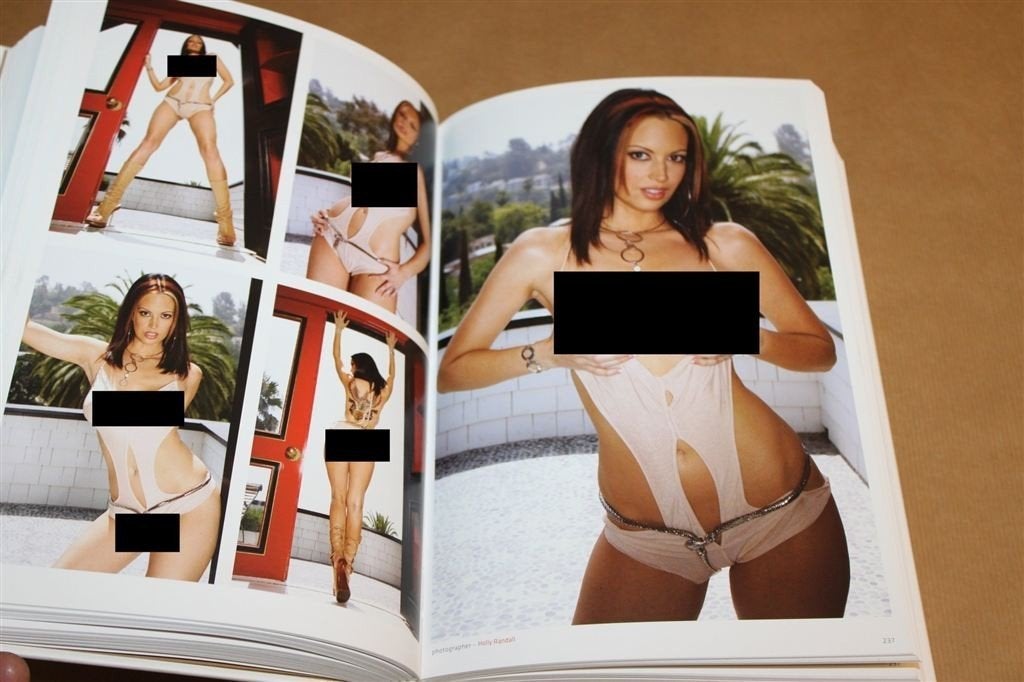 2001 Nudes — Hedendaagse Erotische Fotografie, Ophalen of Verzenden, Gelezen, Fotografen