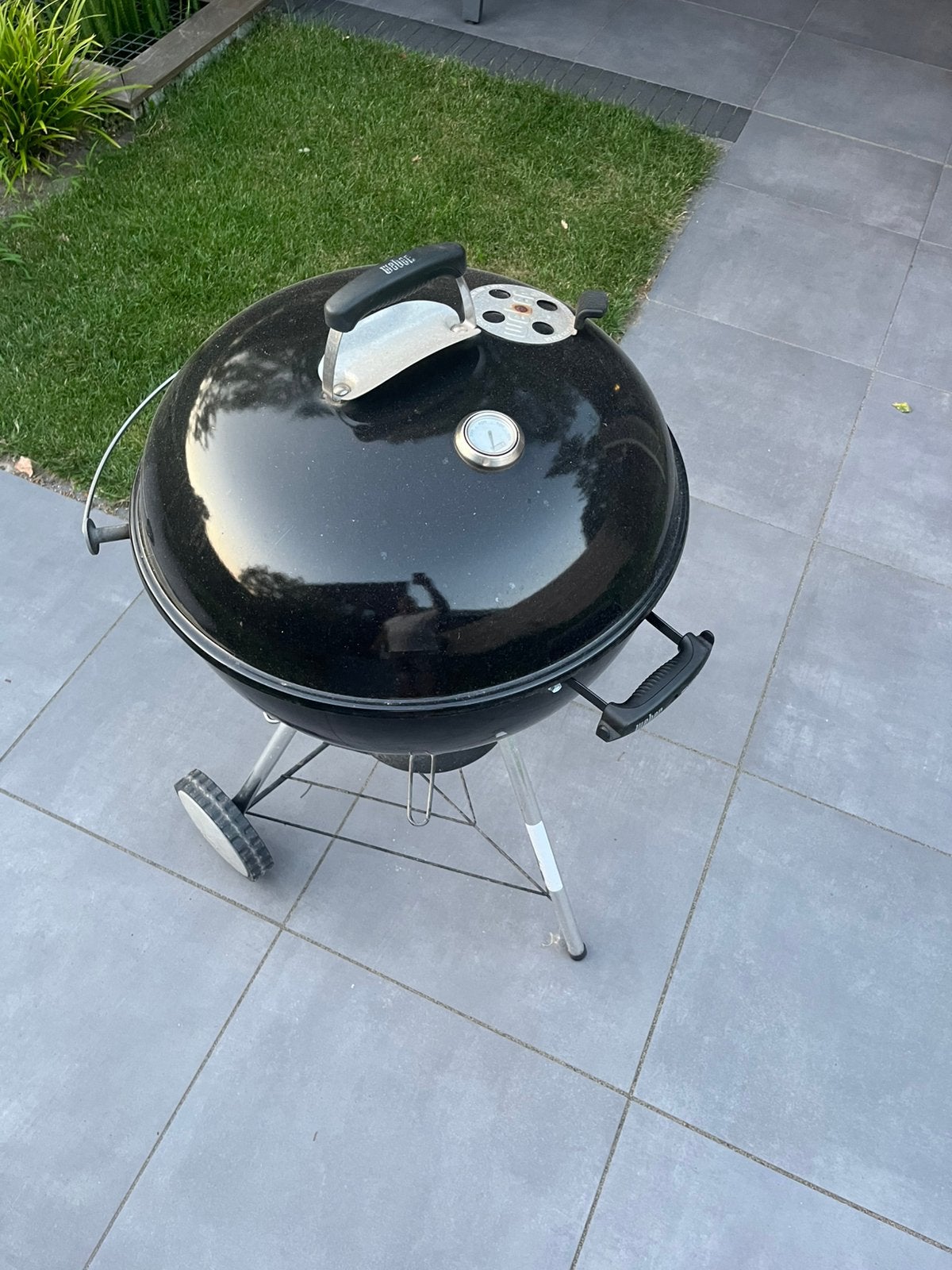 Weber Master-Touch 57 cm, Ophalen, Gebruikt