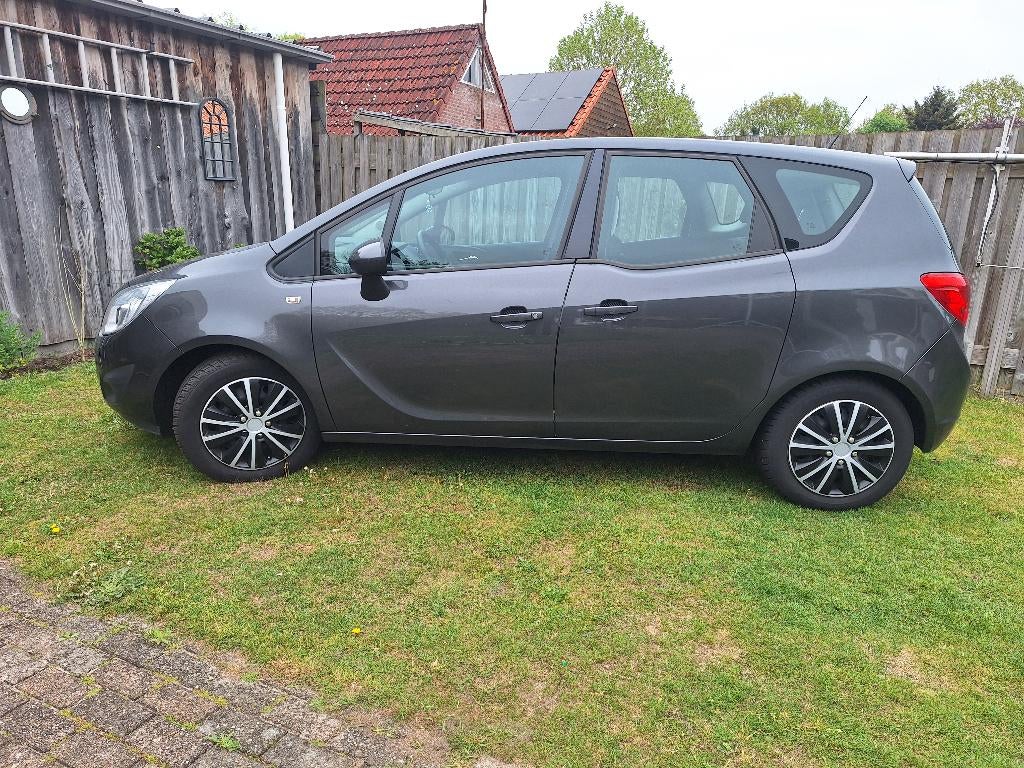 Opel Meriva 1.4 Turbo Ecotec 120pk 2011 Grijs, Auto's, Voorwielaandrijving, Stof, 680 kg, 4 cilinders