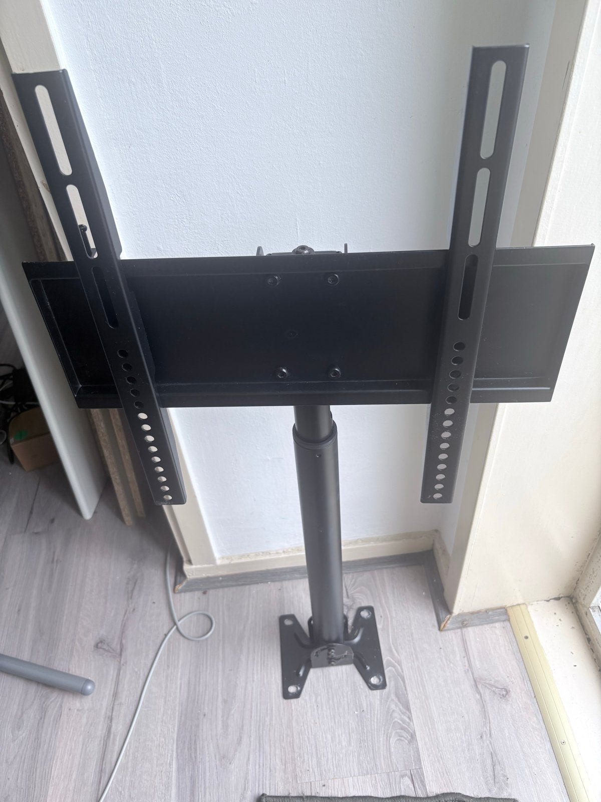 Uittrekbare plafondbeugel voor TV of monitor, Ophalen, Gebruikt