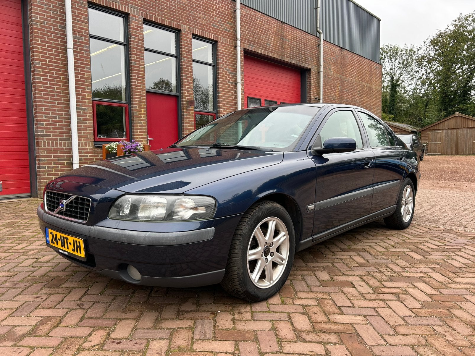 Volvo S60 2.4, Voorwielaandrijving, 1442 kg, Beige, Blauw